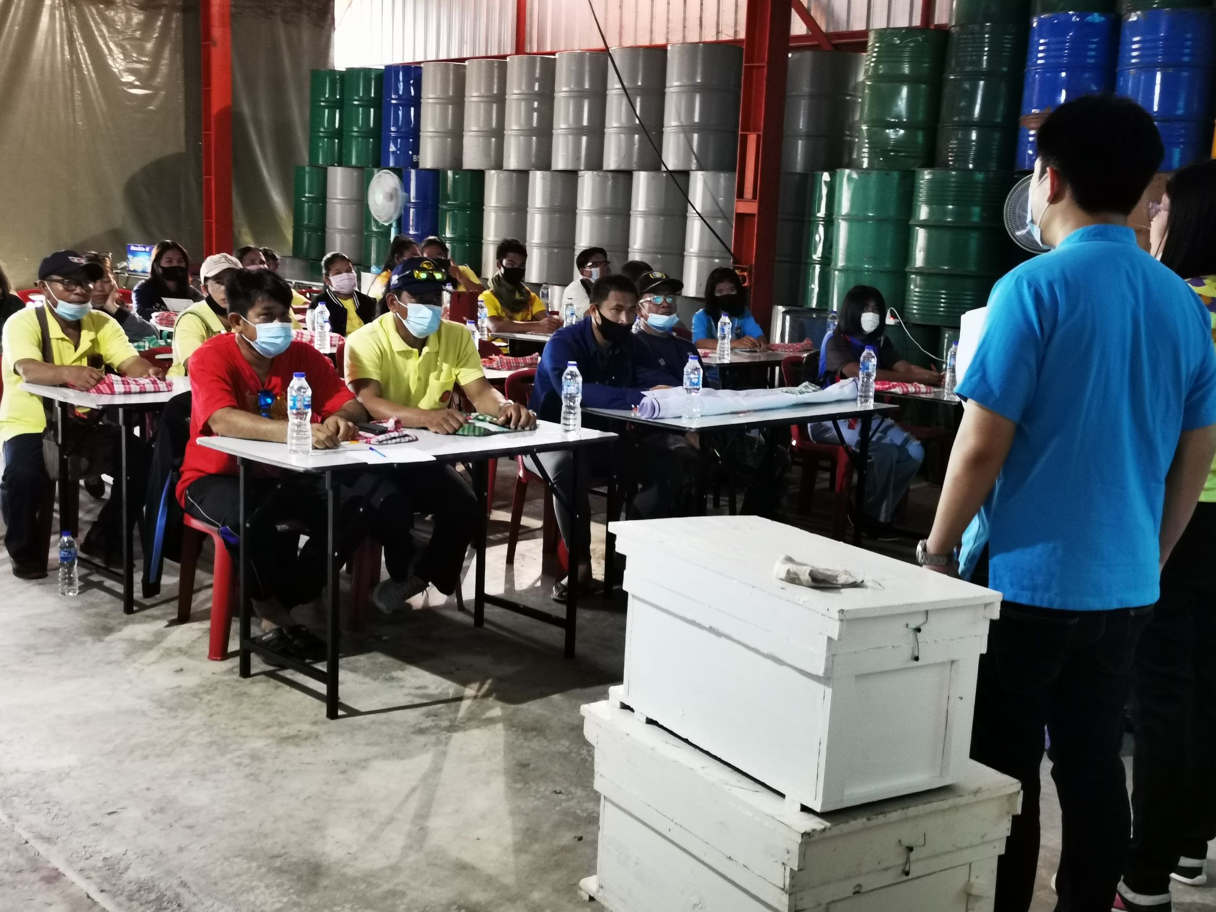 ?ส่งเสริมและพัฒนาอาชีพสมาชิกกลุ่มวิสาหกิจชุมชนผู้เลี้ยงผึ้งบ้านคลองมะหาด