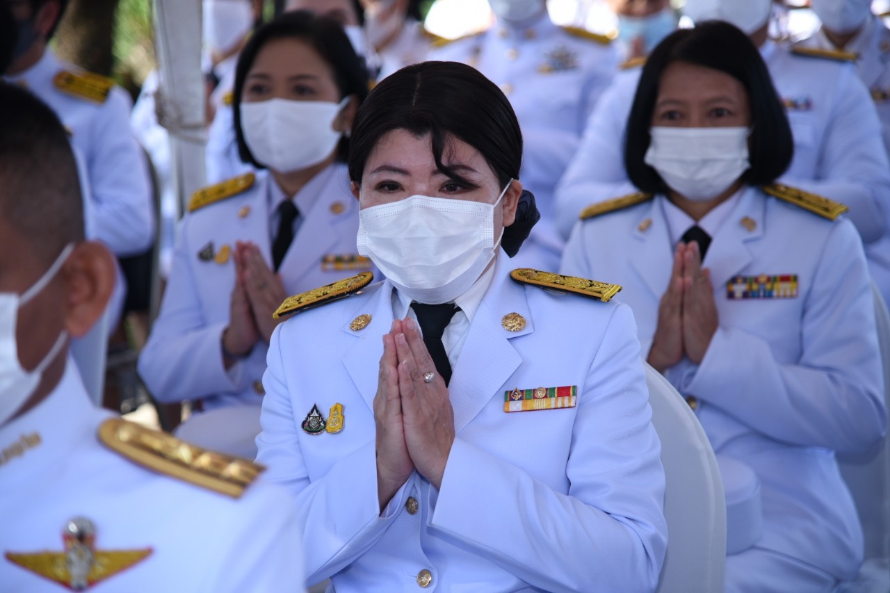 ??สำนักงานพัฒนาชุมชนจังหวัดฉะเชิงเทรา  ร่วมกิจกรรมน้อมรำลึกเนื่องในวันคล้ายวันพระราชสมภพครบ 120 ปี สมเด็จพระศรีนครินทราบรมราชชนนี