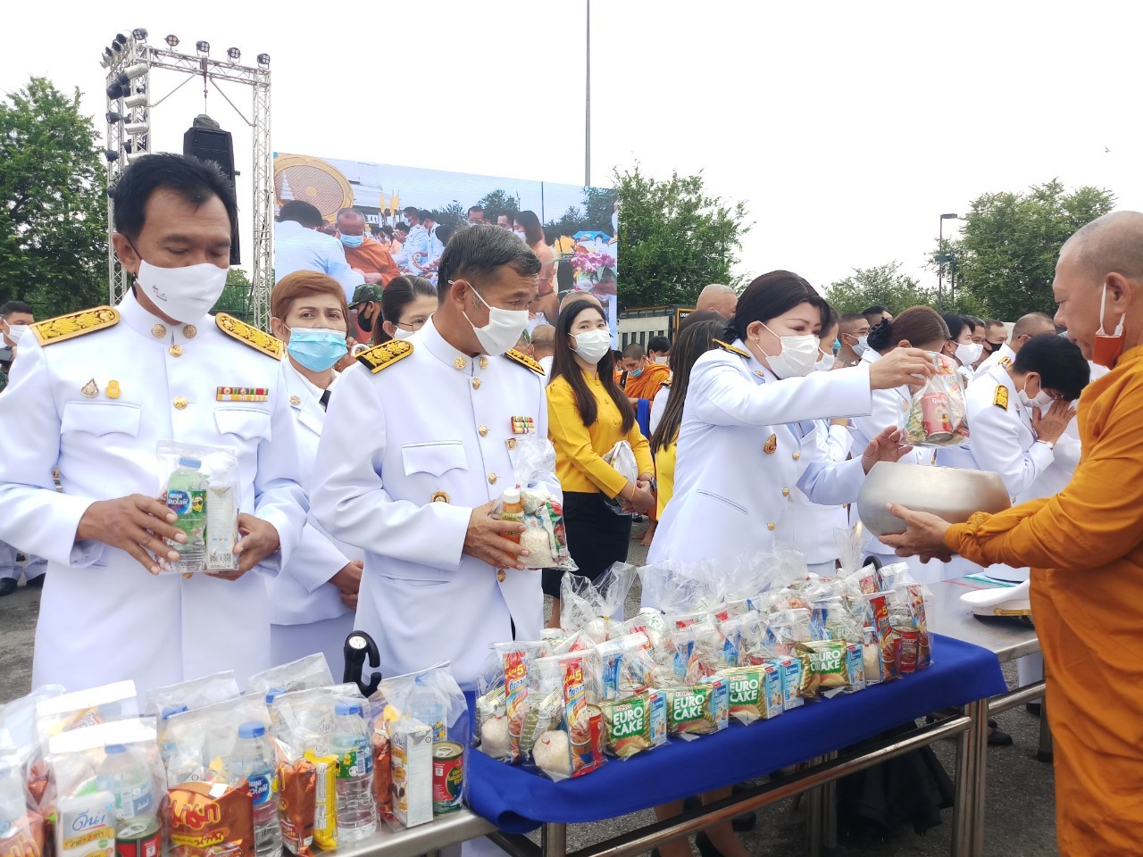 ?พช.ฉะเชิงเทรา ร่วมพิธีบำเพ็ญกุศลและกิจกรรมน้อมรำลึกเนื่องในวันคล้ายวันสวรรคตพระบาทสมเด็จพระบรมชนกาธิเบศร มหาภูมิพลอดุลยเดชมหาราช บรมนาถบพิตร