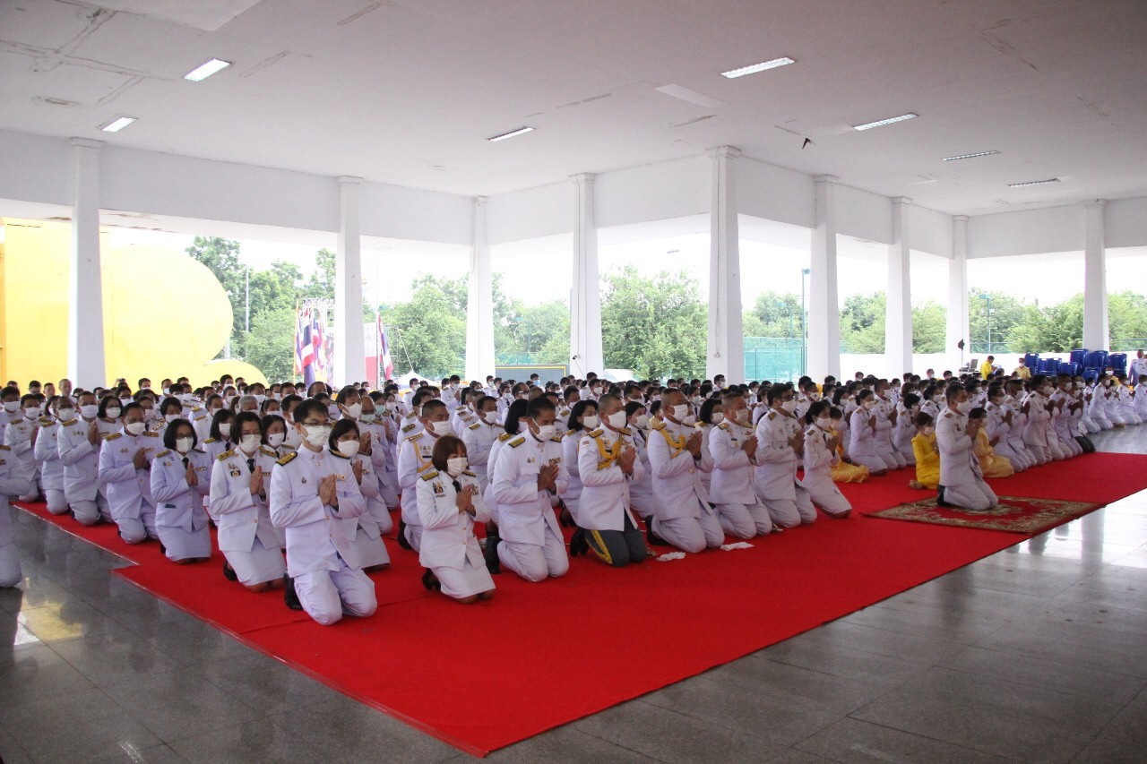 ?พช.ฉะเชิงเทรา ร่วมพิธีบำเพ็ญกุศลและกิจกรรมน้อมรำลึกเนื่องในวันคล้ายวันสวรรคตพระบาทสมเด็จพระบรมชนกาธิเบศร มหาภูมิพลอดุลยเดชมหาราช บรมนาถบพิตร