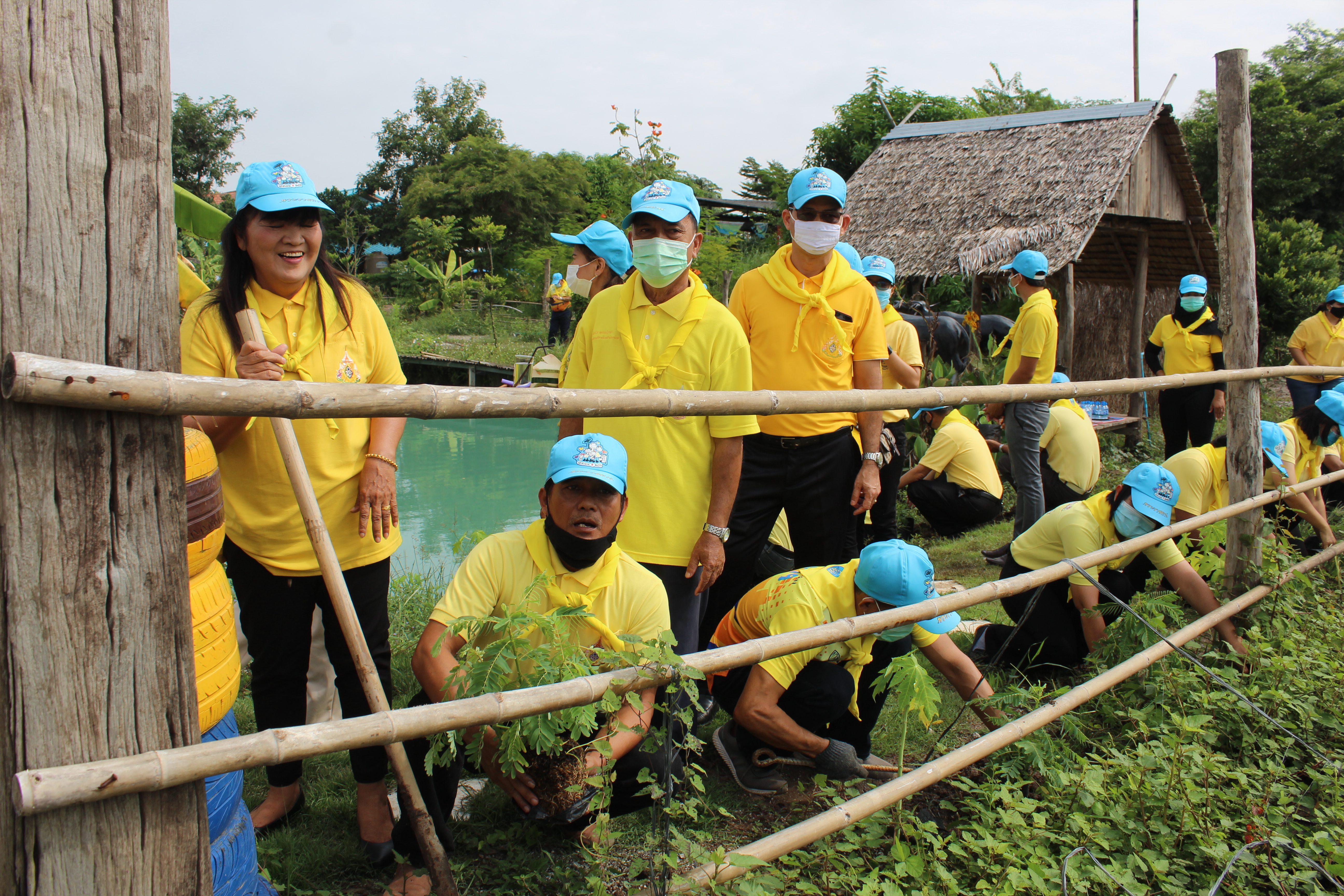 ?พัฒนาชุมชน ฉะเชิงเทรา น้อมรำลึกและสืบสานพระราชปณิธาน พระบาทสมเด็จพระบรมชนกาธิเบศร มหาภูมิพลอดุลยเดชมหาราช บรมนาถบพิตร