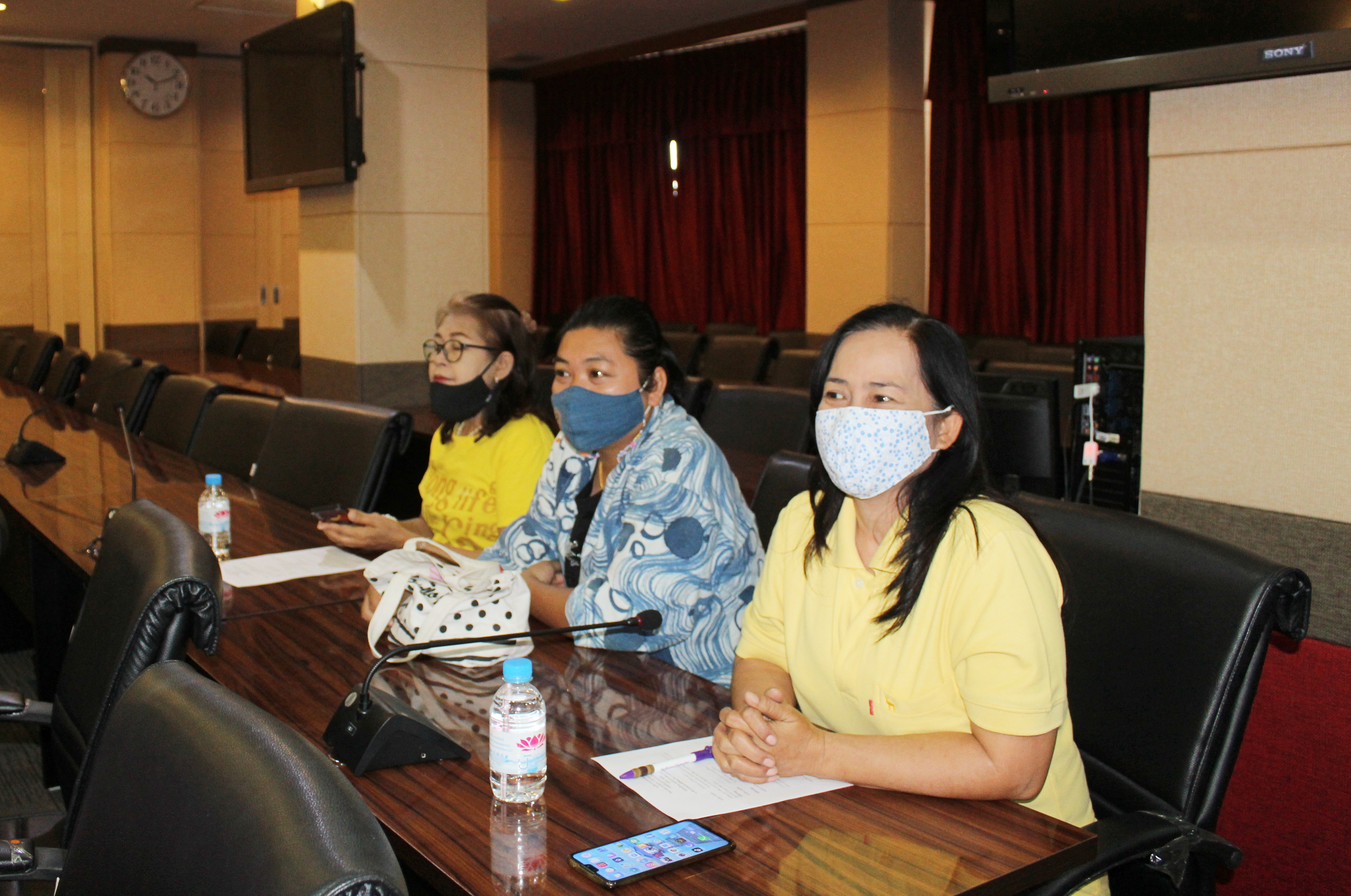 ?พช.แปดริ้ว คัดเลือกผู้ผลิตผู้ประกอบการ OTOP เพื่อเข้าร่วมแสดง และจำหน่ายสินค้า OTOP City 2020