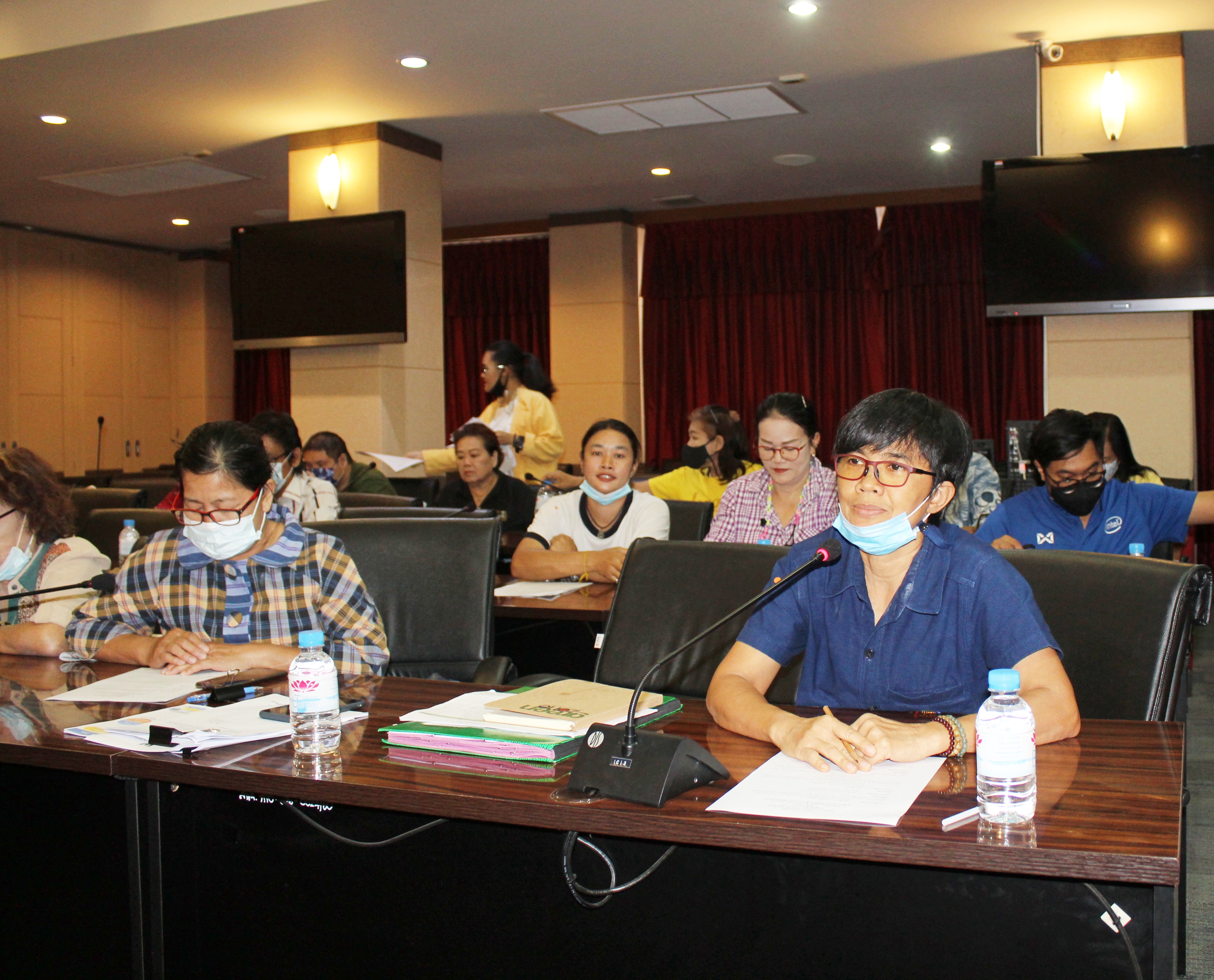 ?พช.แปดริ้ว คัดเลือกผู้ผลิตผู้ประกอบการ OTOP เพื่อเข้าร่วมแสดง และจำหน่ายสินค้า OTOP City 2020