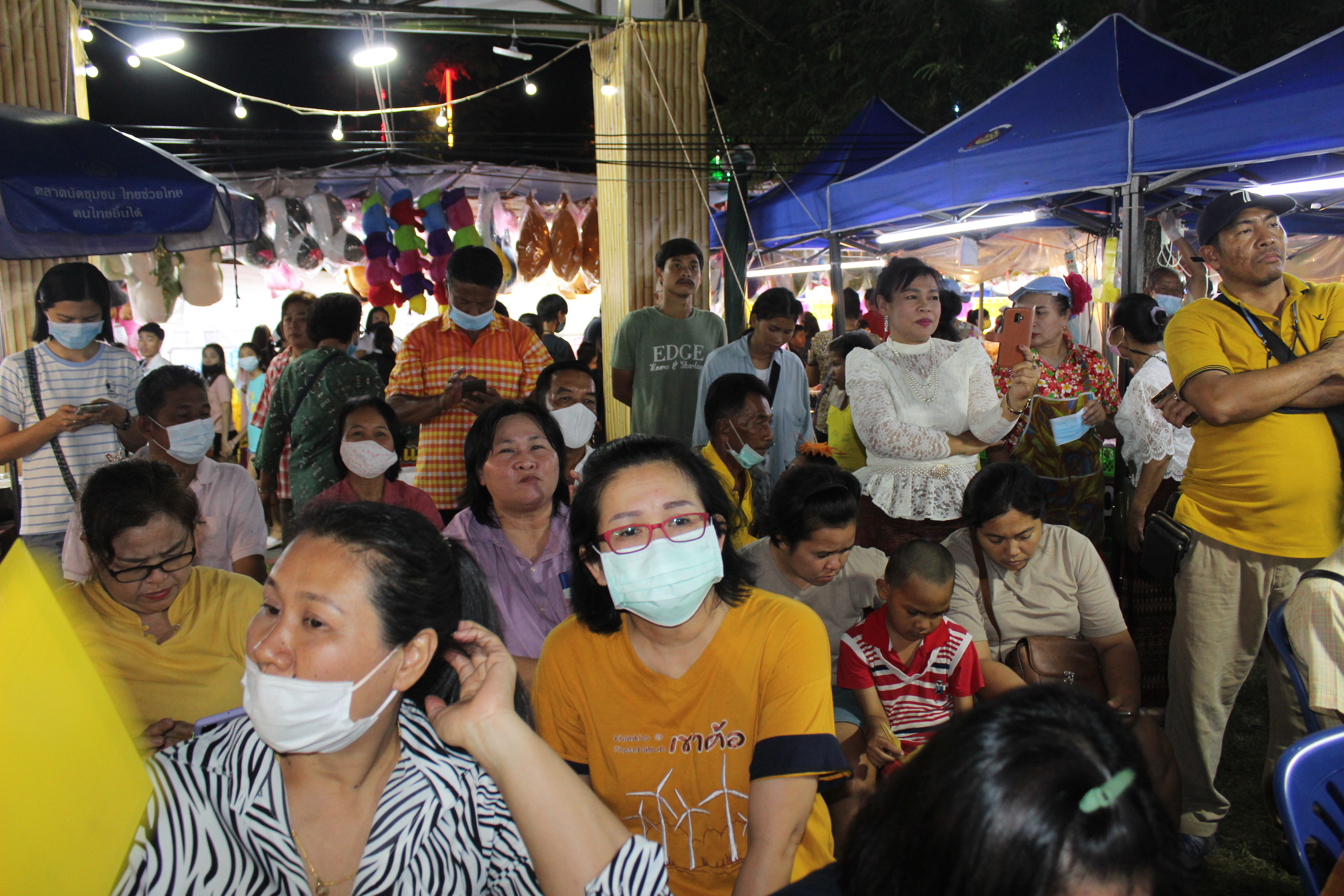 ??ลีลาเร้าใจ ทีมส้มตำจาก 8 อำเภอ ชิงชนะเลิศการแข่งขันส้มตำ “ตำแปดริ้ว” ในงานนมัสการหลวงพ่อโสธร และงานประจำปี จังหวัดฉะเชิงเทรา 2563