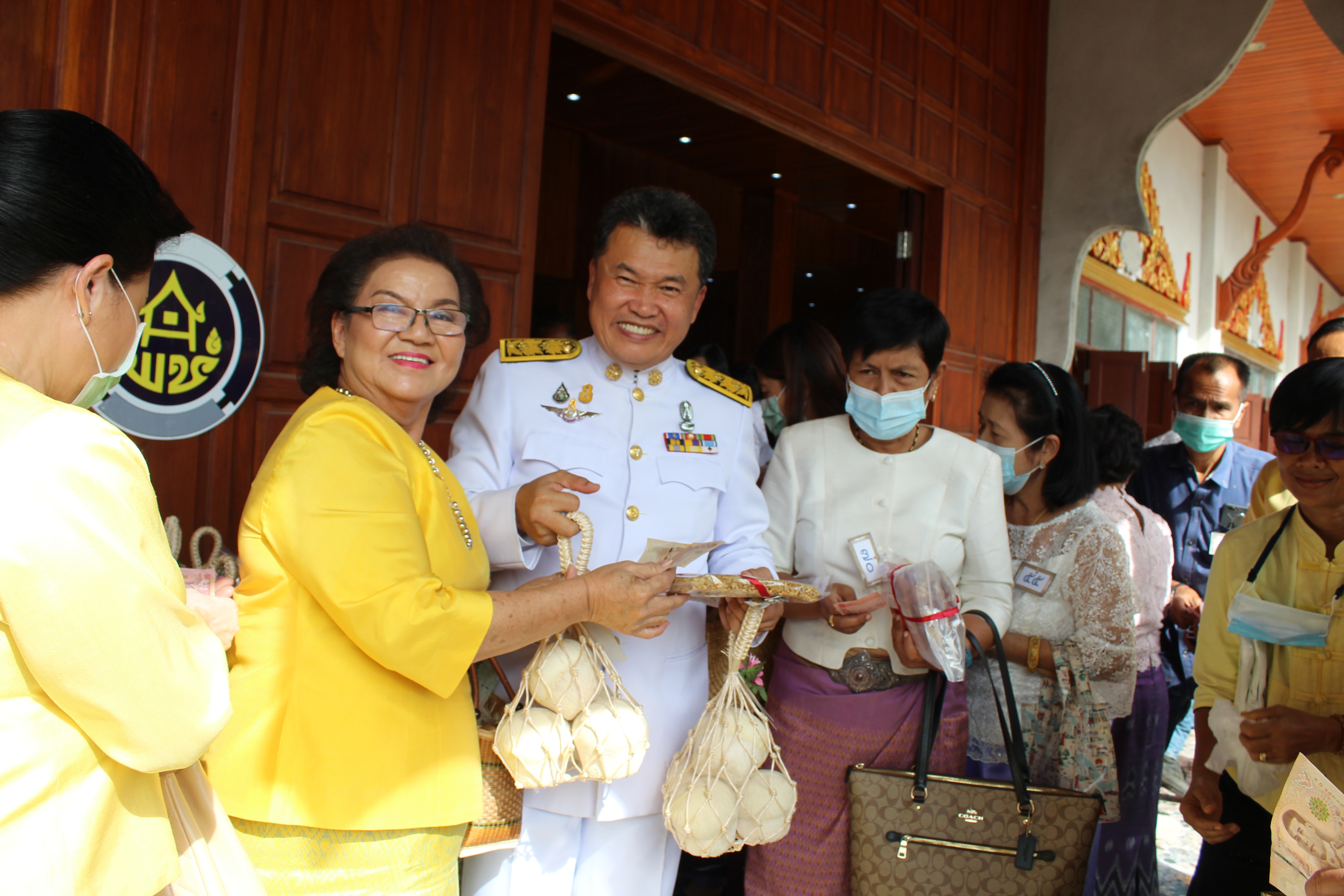 โครงการบรรพชาสามเณร และอบรมศีลจาริณี เนื่องในวันพ่อแห่งชาติ ประจำปี 2563