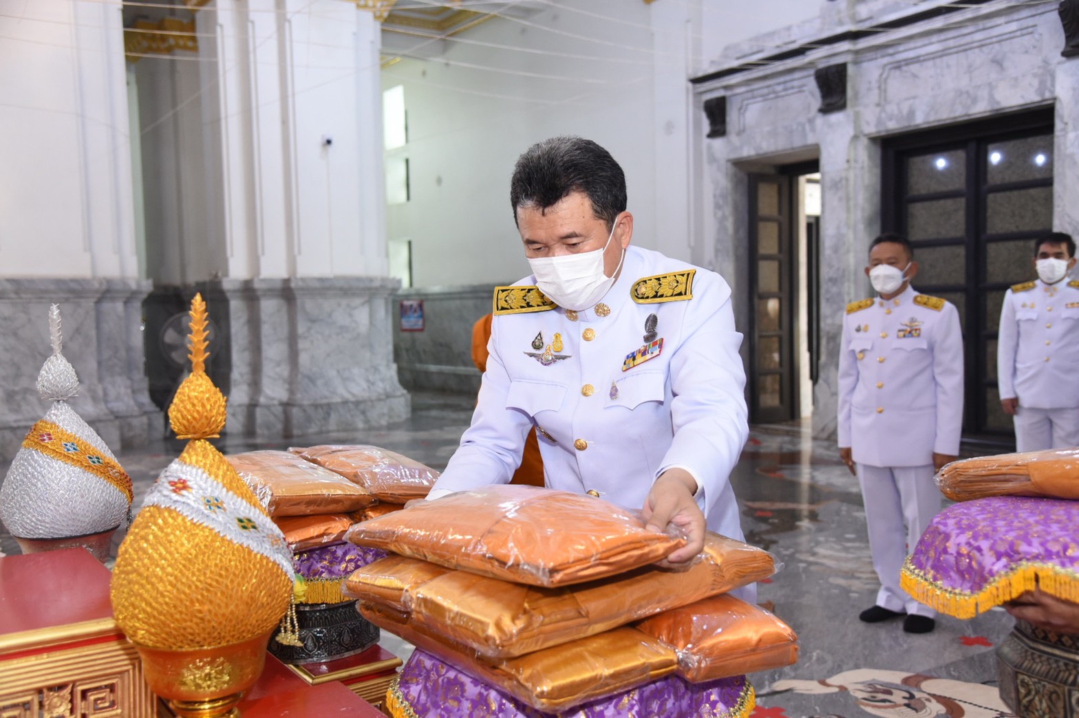 พิธีรับและอัญเชิญผ้าไตรพระราชทาน ณ วัดโสธรวรารามวรวิหาร