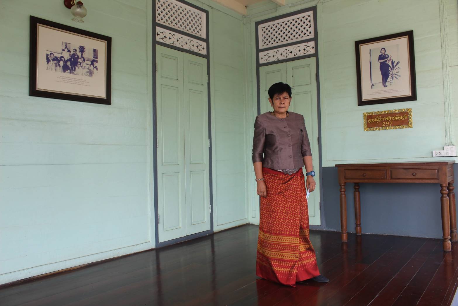 พัฒนาการจังหวัดฉะเชิงเทรา นำทีมรณรงค์เชิญชวนการสวมใส่ผ้าไทย ตามพระดำริ “ผ้าไทยใส่ให้สนุก” “สืบสาน อนุรักษ์ศิลป์ผ้าถิ่นไทย ดำรงไว้ในแผ่นดิน”