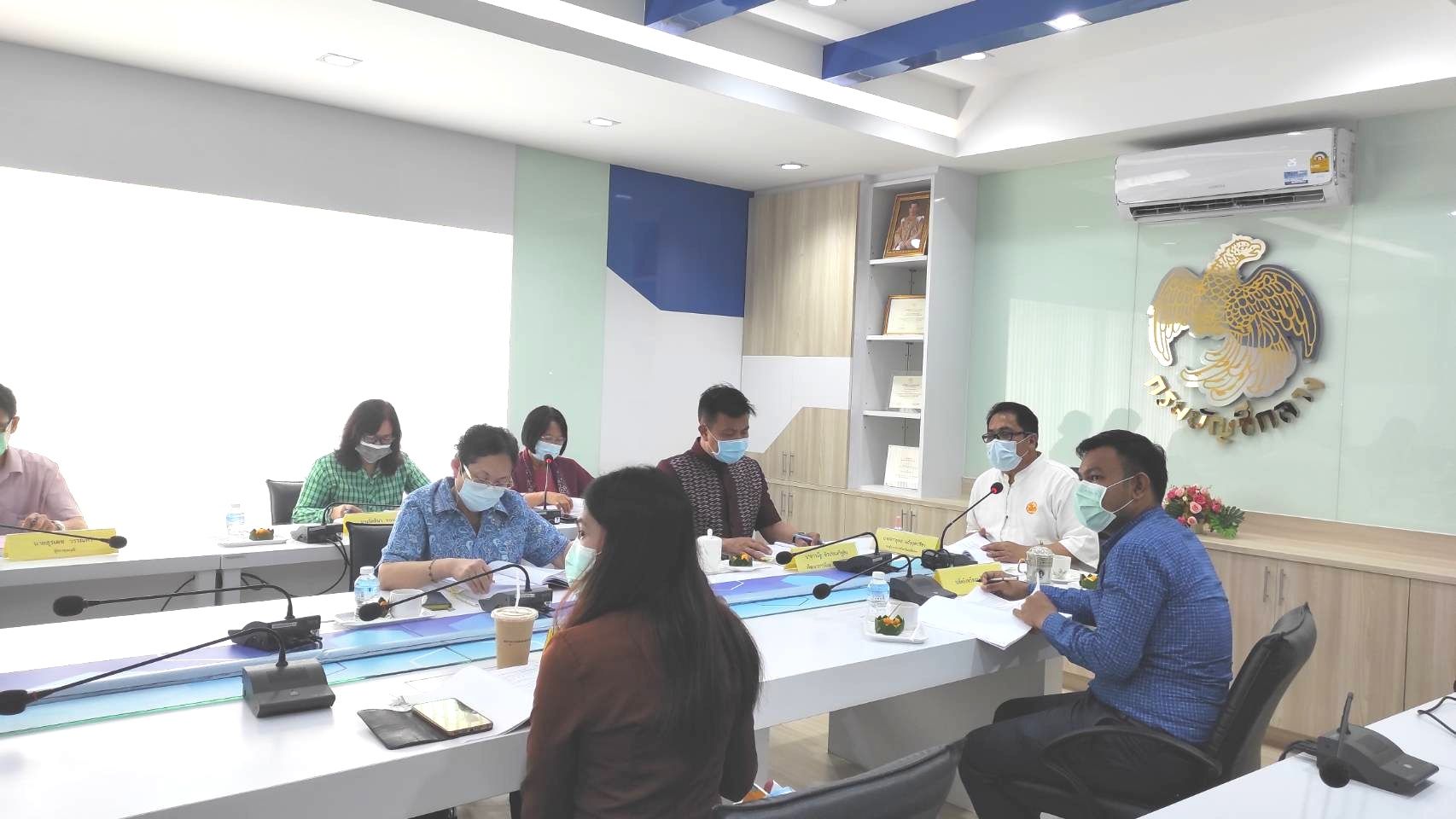 คณะอนุกรรมการบริหารกองทุนพัฒนาบทบาทสตรีจังหวัดฉะเชิงเทรา สนับสนุนเงินทุนแก่กลุ่มอาชีพ และเร่งรัดติดตามหนี้