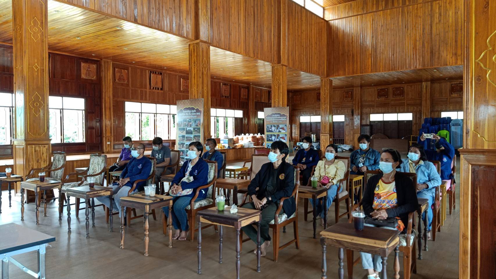 พช. ฉะเชิงเทรา  ประชุมเตรียมความพร้อมจัดงานในโอกาสที่สมเด็จพระกนิษฐาธิราชเจ้า กรมสมเด็จพระเทพรัตนราชสุดาฯ สยามบรมราชกุมารี ทรงพระกรุณาโปรดเกล้าฯ พระราชทานผ้าไตร เพื่อทอดผ้าป่าการกุศลสมทบทุนมูลนิธิอานันทมหิดล และมูลนิธิรามาธิบดีฯ ในวันจันทร์ที่ 7 มิถุนายน 2564 ณ วัดโพนงาม ต.คู้ยายหมี อ.สนามชัยเขต จ.ฉะเชิงเทรา