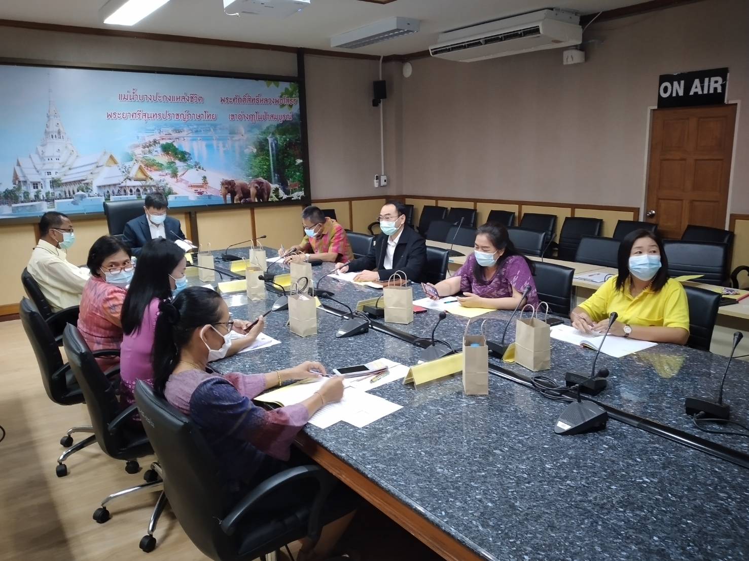 สพจ.ฉะเชิงเทรา ร่วมประชุมคณะกรรมการคัดเลือกลูกหลวงพ่อโสธรพันธุ์แท้ ประจำปีงบประมาณ พ.ศ. 2564 ครั้งที่ 5/2564