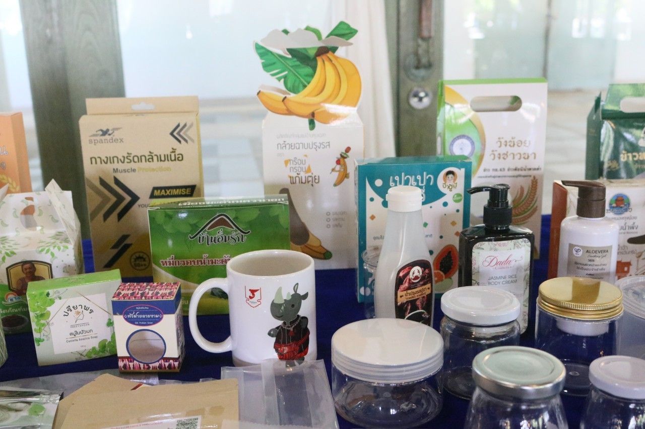 พช.ฉะเชิงเทรา จัดโครงการส่งเสริมกระบวนการเครือข่ายองค์ความรู้ (Knowledge-Based OTOP : KBO) กิจกรรมที่ 2 พัฒนาผลิตภัณฑ์ OTOP โดยเครือข่ายองค์ความรู้ KBO จังหวัดฉะเชิงเทรา