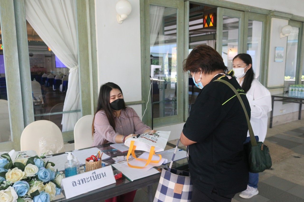 พช.ฉะเชิงเทรา จัดโครงการส่งเสริมกระบวนการเครือข่ายองค์ความรู้ (Knowledge-Based OTOP : KBO) กิจกรรมที่ 2 พัฒนาผลิตภัณฑ์ OTOP โดยเครือข่ายองค์ความรู้ KBO จังหวัดฉะเชิงเทรา