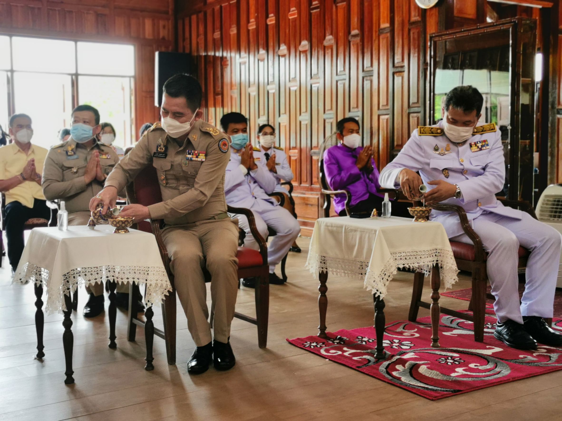 พช.ฉะเชิงเทรา ร่วมพิธีในโอกาสที่สมเด็จพระกนิษฐาธิราชเจ้า กรมสมเด็จพระเทพรัตนราชสุดาฯ สยามบรมราชกุมารี ทรงพระกรุณาโปรดเกล้าฯ พระราชทานผ้าไตร เพื่อทอดผ้าป่าการกุศลสมทบทุนมูลนิธิอานันทมหิดล และมูลนิธิรามาธิบดีฯ ในงานทำบุญอายุวัฒนมงคลครบ 50 ปี