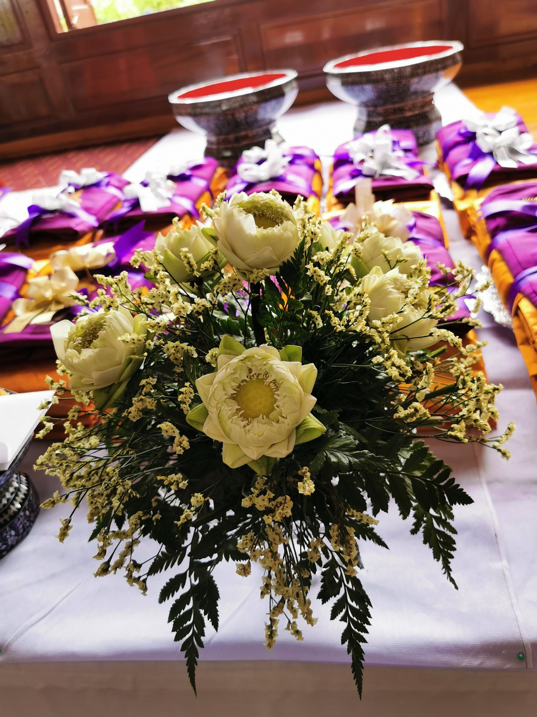 พช.ฉะเชิงเทรา ร่วมพิธีในโอกาสที่สมเด็จพระกนิษฐาธิราชเจ้า กรมสมเด็จพระเทพรัตนราชสุดาฯ สยามบรมราชกุมารี ทรงพระกรุณาโปรดเกล้าฯ พระราชทานผ้าไตร เพื่อทอดผ้าป่าการกุศลสมทบทุนมูลนิธิอานันทมหิดล และมูลนิธิรามาธิบดีฯ ในงานทำบุญอายุวัฒนมงคลครบ 50 ปี