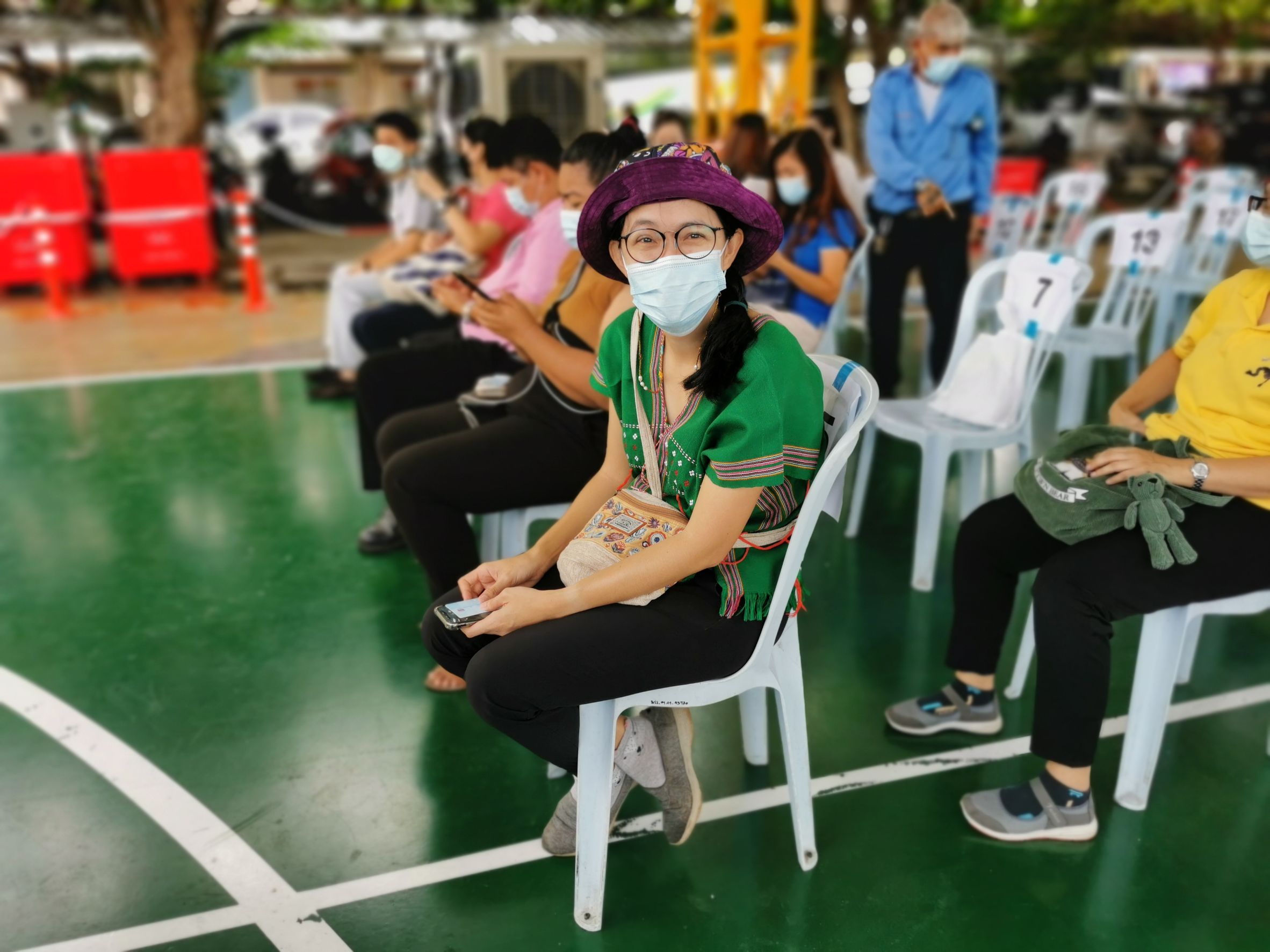 พช. ฉะเชิงเทรา ประชาสัมพันธ์เชิญชวนข้าราชการ พนักงาน ลูกจ้างและประชาชน ในพื้นที่ฉีดวัคซีนโควิด – 19