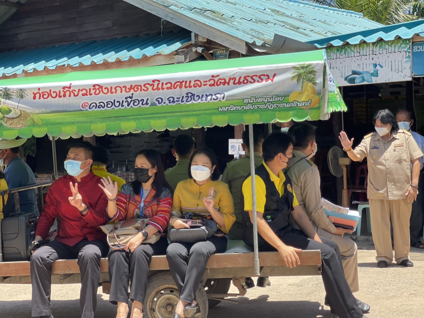 พช.ฉะเชิงเทรา  เดินทางตรวจสถานที่ของคณะกรรมการโครงการพัฒนาศักยภาพการท่องเที่ยวระดับอำเภอ ครั้งที่ 8