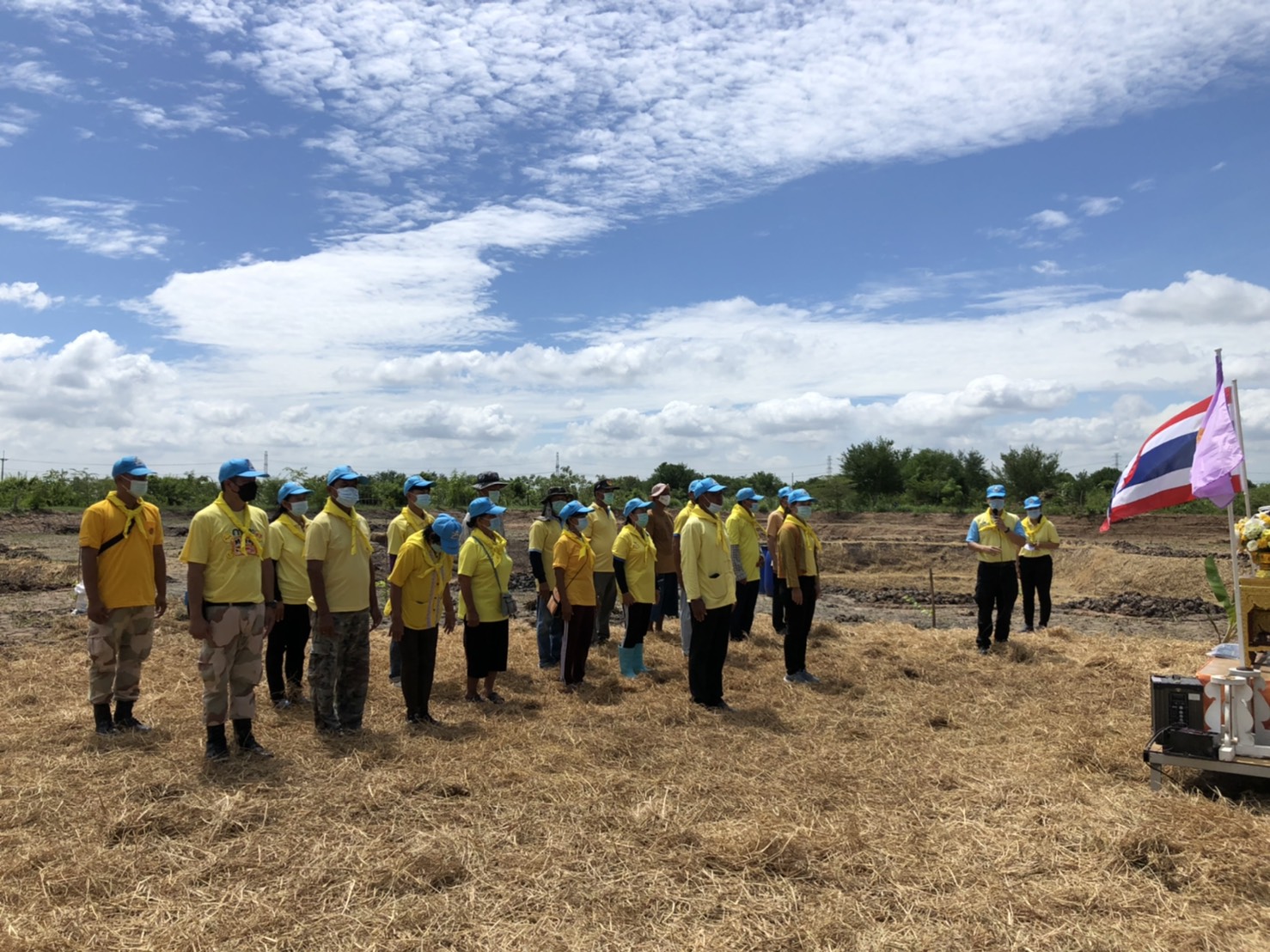 พช ฉะเชิงเทรา  ร่วมกิจกรรมจิตอาสาพัฒนาศูนย์เรียนรู้ทฤษฎีใหม่รูปแบบ “โคก หนอง นา”