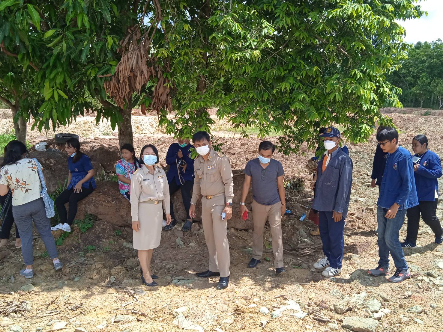 พช. ฉะเชิงเทรา ดำเนินโครงการเสริมสร้างอุดมการณ์ในงานพัฒนาชุมชน จัดทำเพลงมาร์ชพัฒนาชุมชน ในบรรยากาศ โคก หนอง นา @ บ้านเนินน้อย อ. ท่าตะเกียบ ฉะเชิงเทรา