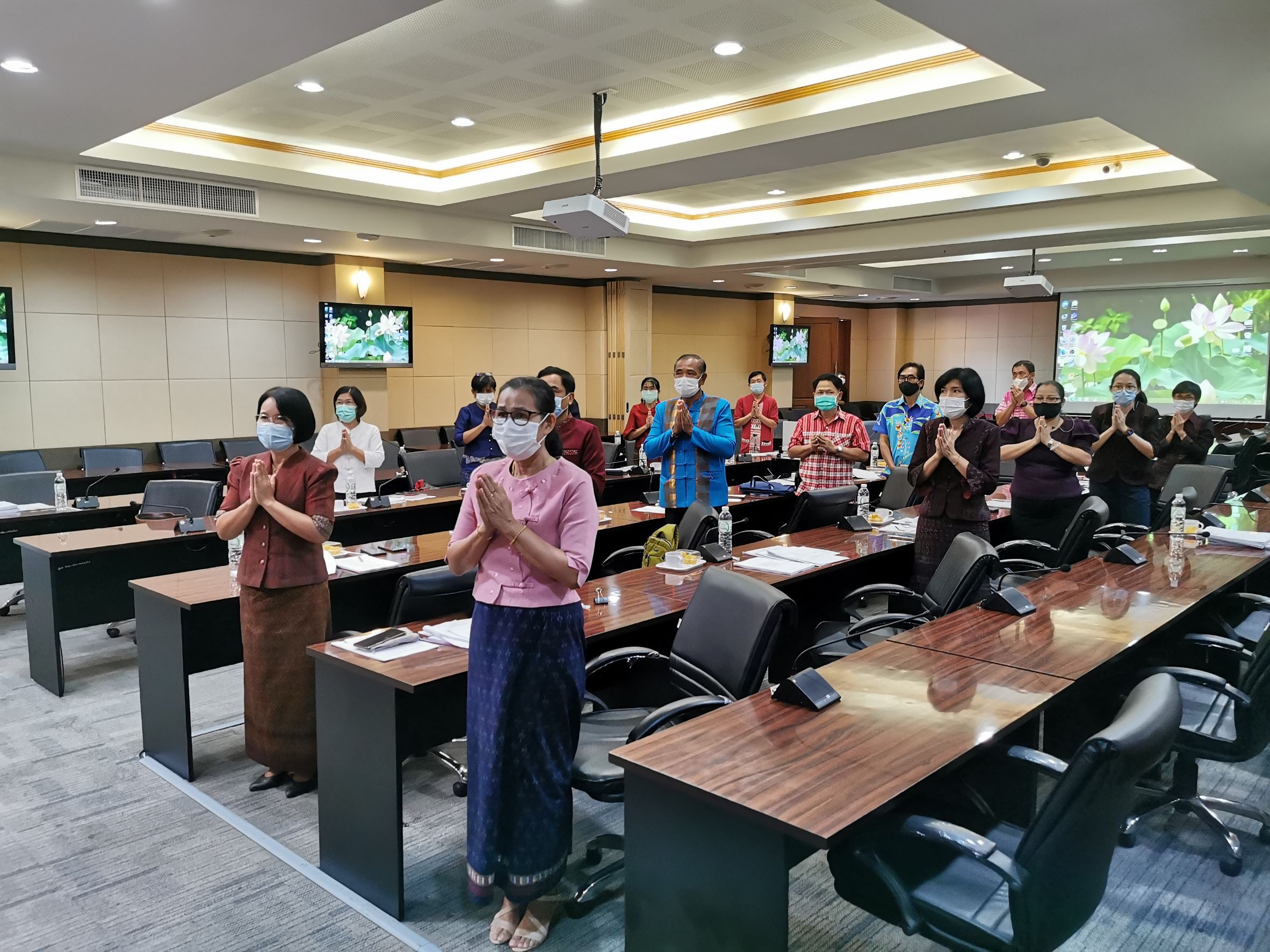 สพจ. ฉะเชิงเทรา ประชุมผู้บริหาร นักวิชาการพัฒนาชุมชน และเจ้าหน้าที่พัฒนาชุมชนจังหวัดฉะเชิงเทรา ครั้งที่ 6/2564