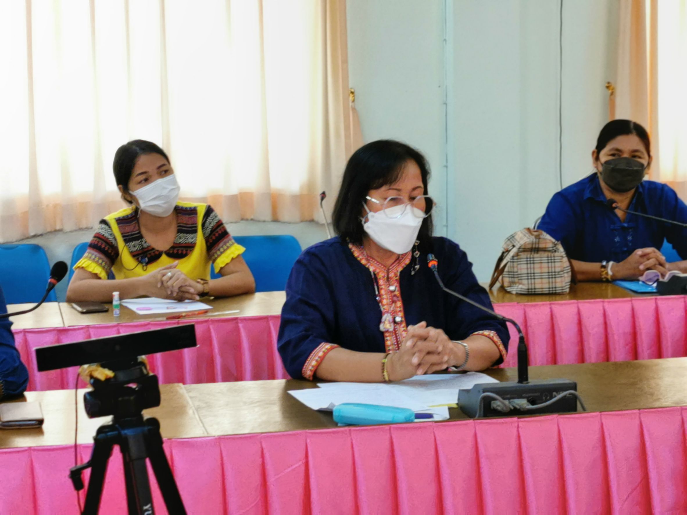 พช.ฉะเชิงเทรา ร่วมคัดเลือกคนกองทุนพัฒนาบทบาทสตรีดีเด่นระดับเขตตรวจราชการ ตามโครงการเชิดชูเกียรติคนกองทุนพัฒนาบทบาทสตรี ประจำปี 2564 เขตตรวจราชการที่ 8 กลุ่มจังหวัดภาคตะวันออก 1 จังหวัดฉะเชิงเทรา