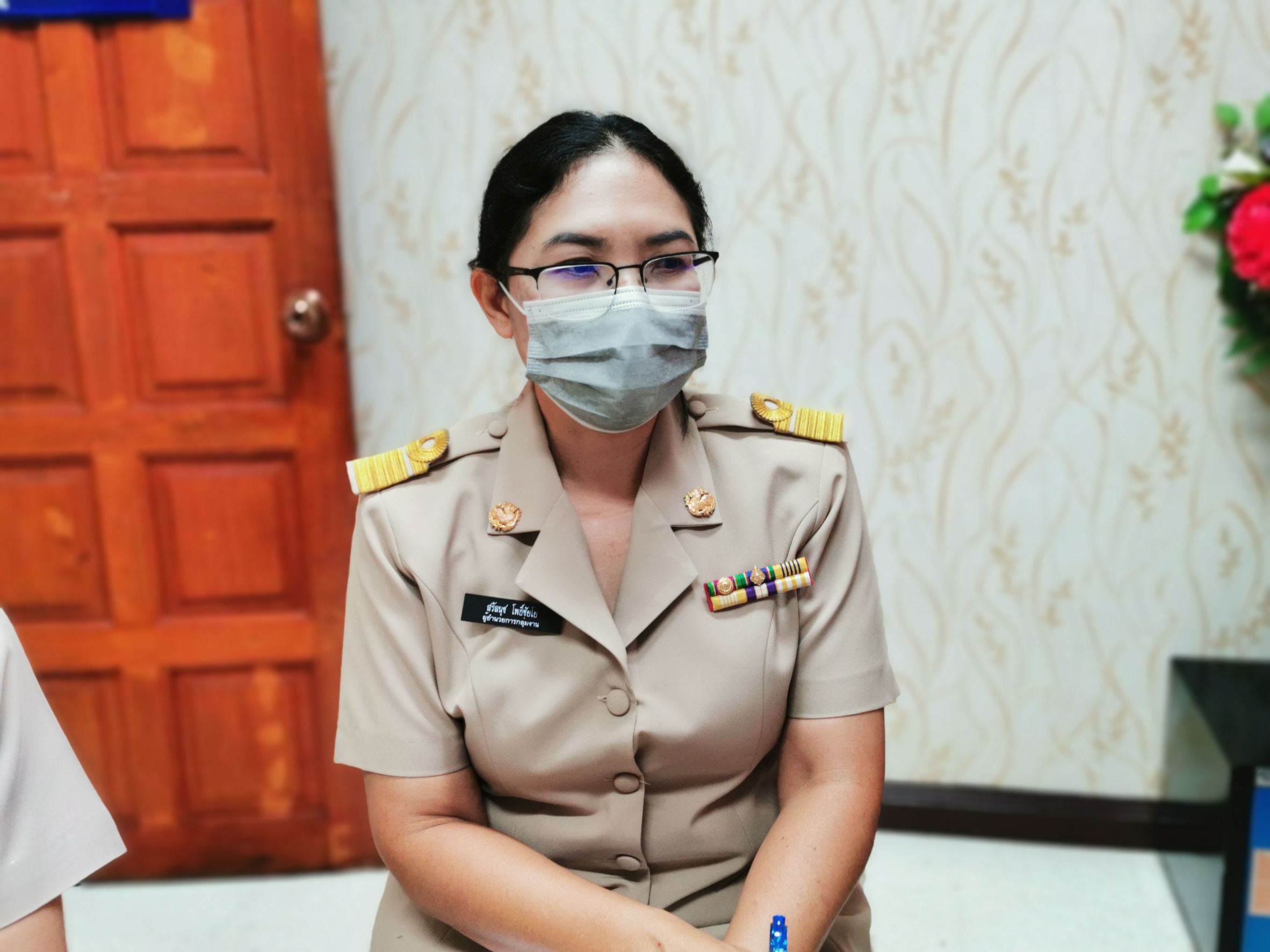 พช. ฉะเชิงเทรา ร่วมประชุมติดตามและเร่งรัดการดำเนินกิจกรรมการขับเคลื่อนหมู่บ้านคชานุรักษ์  ภายใต้โครงการพัชรสุธาคชานุรักษ์ ผ่านระบบ Zoom Meeting