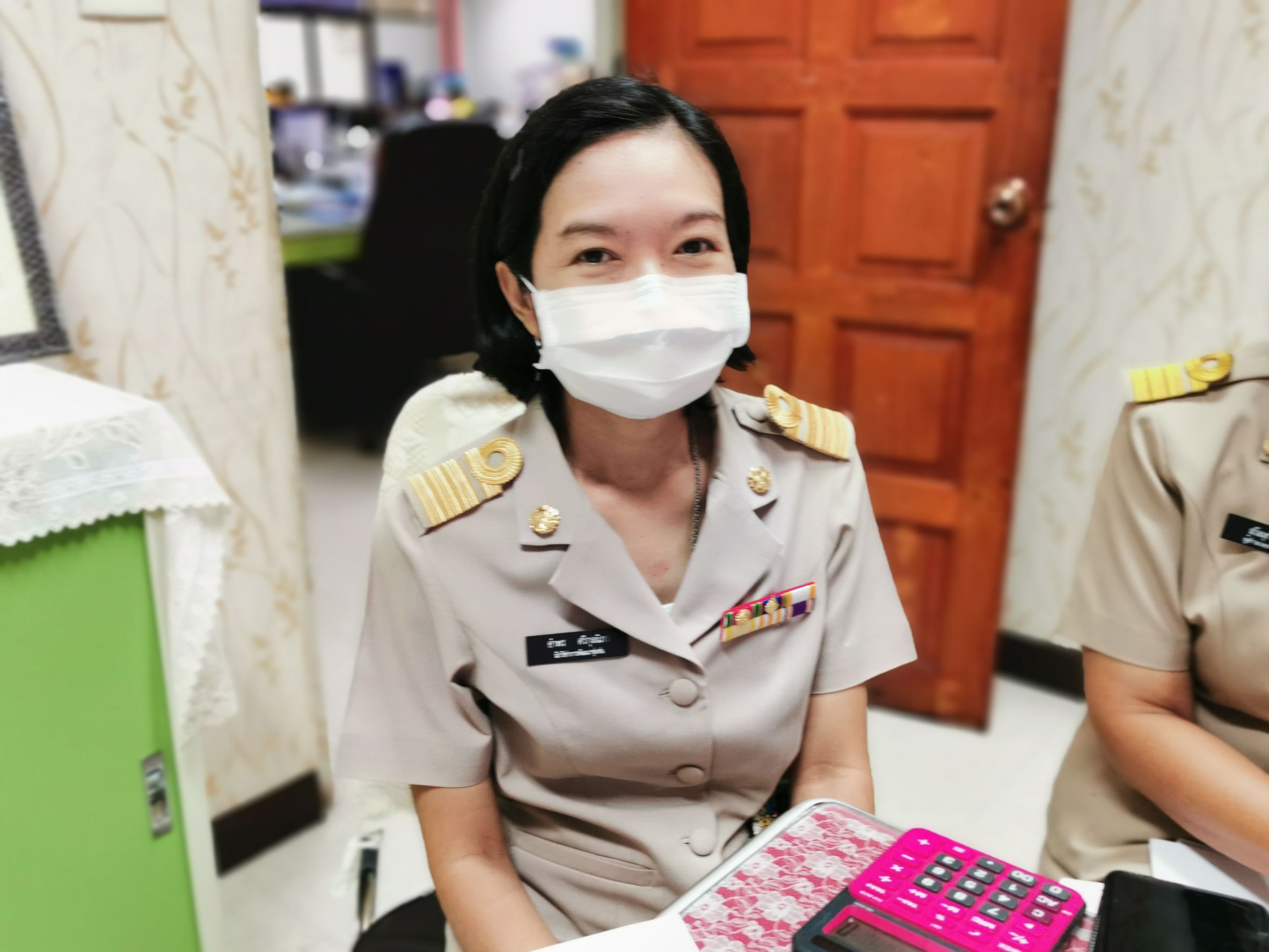 พช. ฉะเชิงเทรา ร่วมประชุมติดตามและเร่งรัดการดำเนินกิจกรรมการขับเคลื่อนหมู่บ้านคชานุรักษ์  ภายใต้โครงการพัชรสุธาคชานุรักษ์ ผ่านระบบ Zoom Meeting