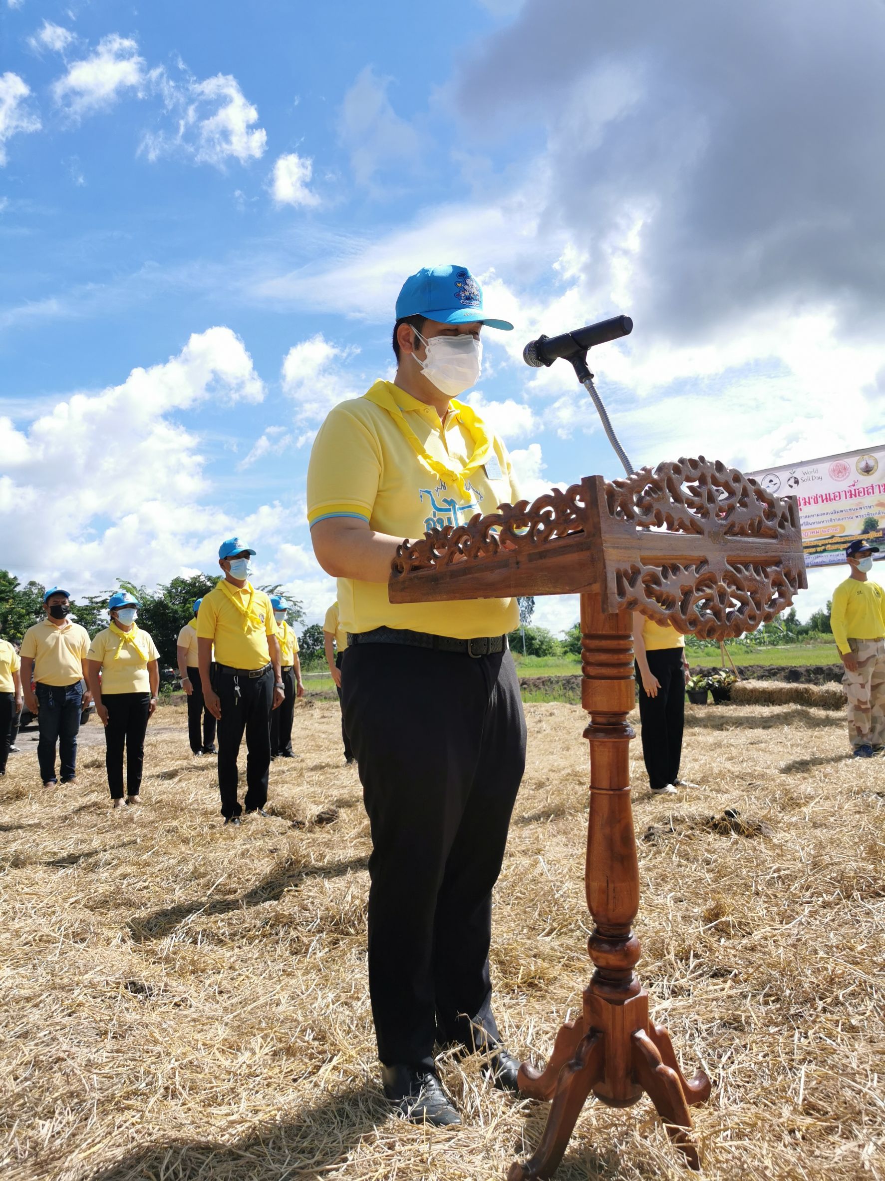 พช.ฉะเชิงเทรา  จัดกิจกรรม “จิตอาสาพัฒนาชุมชนเอามื้อสามัคคี” เพื่อน้อมรำลึกถึงพระมหากรุณาธิคุณ พระบาทสมเด็จพระบรมชนกาธิเบศร มหาภูมิพลอดุลยเดชมหาราช บรมนาถบพิตร และสำนึกในพระมหากรุณาธิคุณพระบาทสมเด็จ พระวชิรเกล้าเจ้าอยู่หัว
