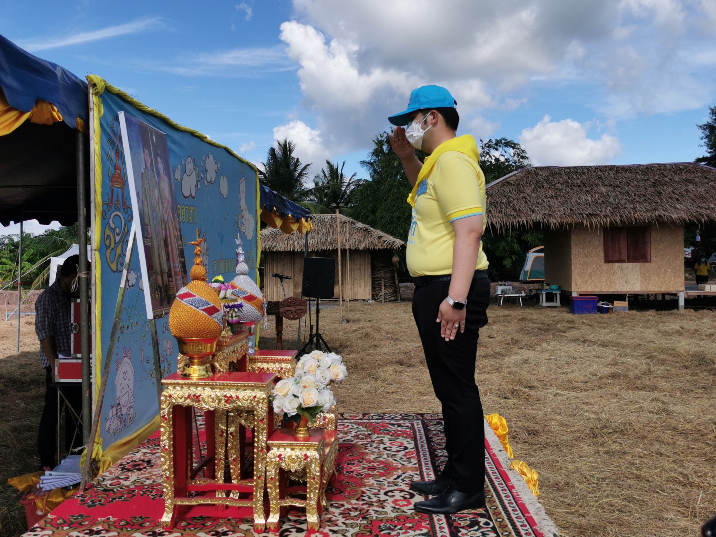 พช.ฉะเชิงเทรา  จัดกิจกรรม “จิตอาสาพัฒนาชุมชนเอามื้อสามัคคี” เพื่อน้อมรำลึกถึงพระมหากรุณาธิคุณ พระบาทสมเด็จพระบรมชนกาธิเบศร มหาภูมิพลอดุลยเดชมหาราช บรมนาถบพิตร และสำนึกในพระมหากรุณาธิคุณพระบาทสมเด็จ พระวชิรเกล้าเจ้าอยู่หัว