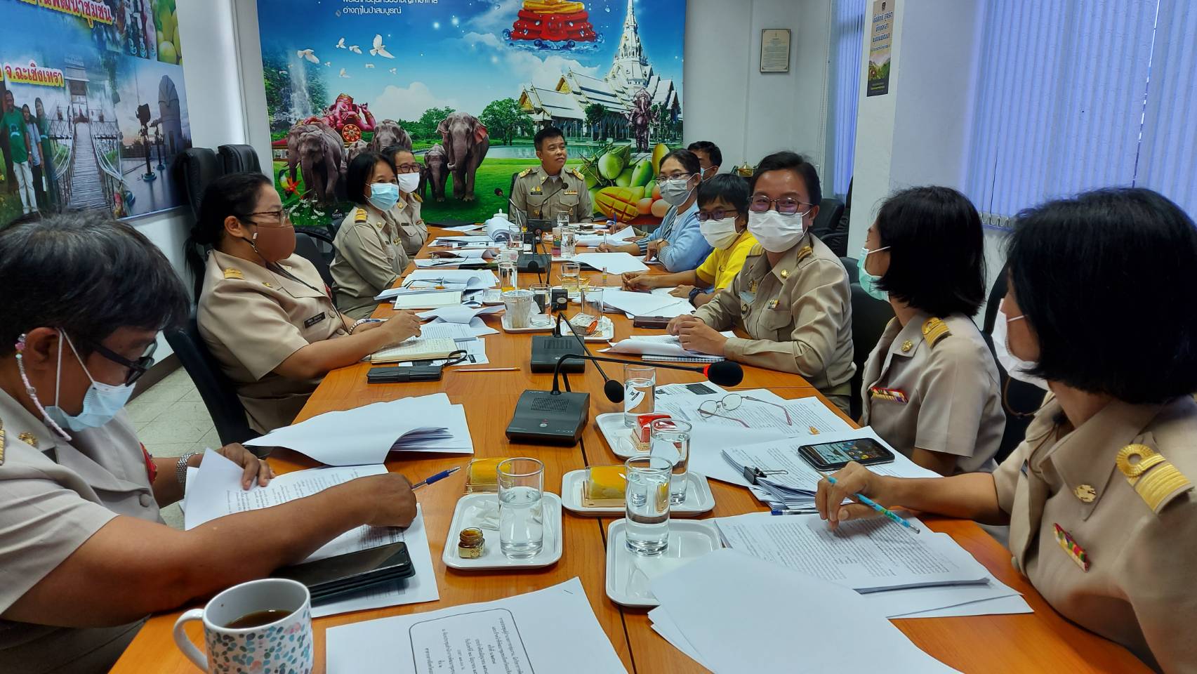 พช.ฉะเชิงเทรา  ประชุมผู้อำนวยการกลุ่มงาน นักวิชาการพัฒนาชุมชน และเจ้าหน้าที่สำนักงานพัฒนาชุมชนจังหวัดฉะเชิงเทรา