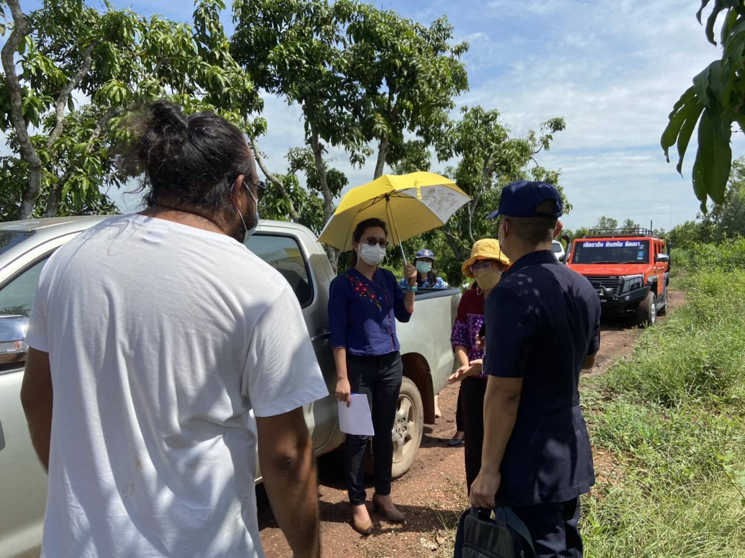 พช.ฉะเชิงเทรา ลงพื้นที่เตรียมความพร้อมการดำเนินงานตามโครงการพัฒนาพื้นที่ต้นแบบการพัฒนาคุณภาพชีวิตตามหลักทฤษฎีใหม่ ประยุกต์สู่ “โคก หนอง นา”