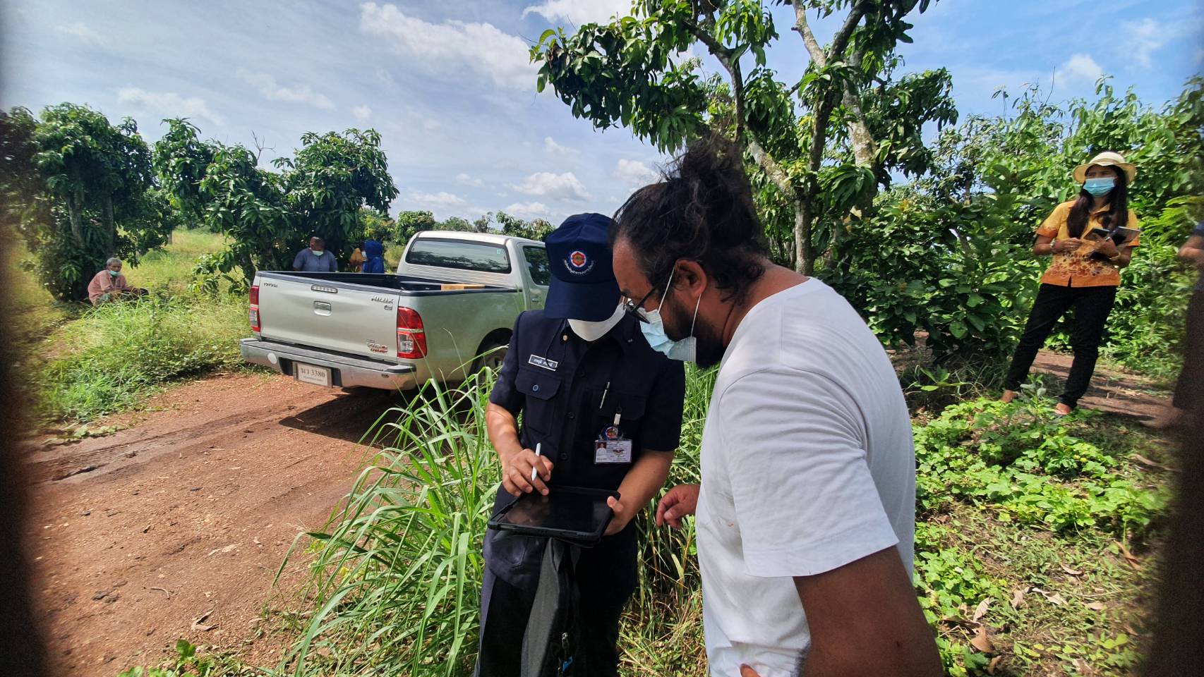 พช.ฉะเชิงเทรา ลงพื้นที่เตรียมความพร้อมการดำเนินงานตามโครงการพัฒนาพื้นที่ต้นแบบการพัฒนาคุณภาพชีวิตตามหลักทฤษฎีใหม่ ประยุกต์สู่ “โคก หนอง นา”