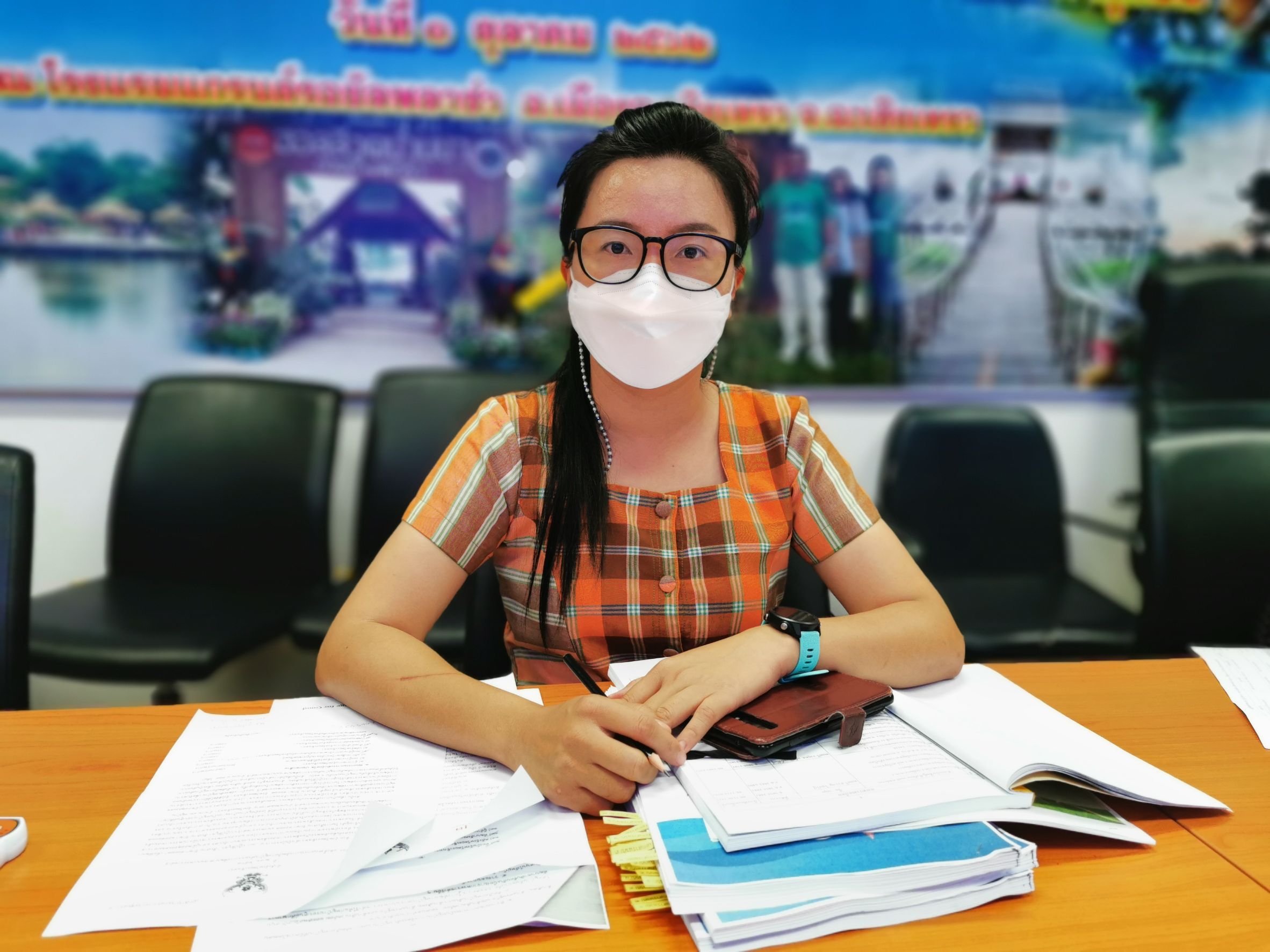 พัฒนาชุมชนจังหวัดฉะเชิงเทรา ประชุมคณะทำงานพิจารณากลั่นกรองและตรวจสอบผลการประเมินการคัดเลือกหมู่บ้าน ครั้งที่ 2/2564 โครงการ 9 : 10 ปฏิบัติบูชา “สืบสาน รักษา ต่อยอด” เพื่อพัฒนาชุมชน ผ่านระบบอิเล็กทรอนิกส์ (Zoom Cloud Meeting)