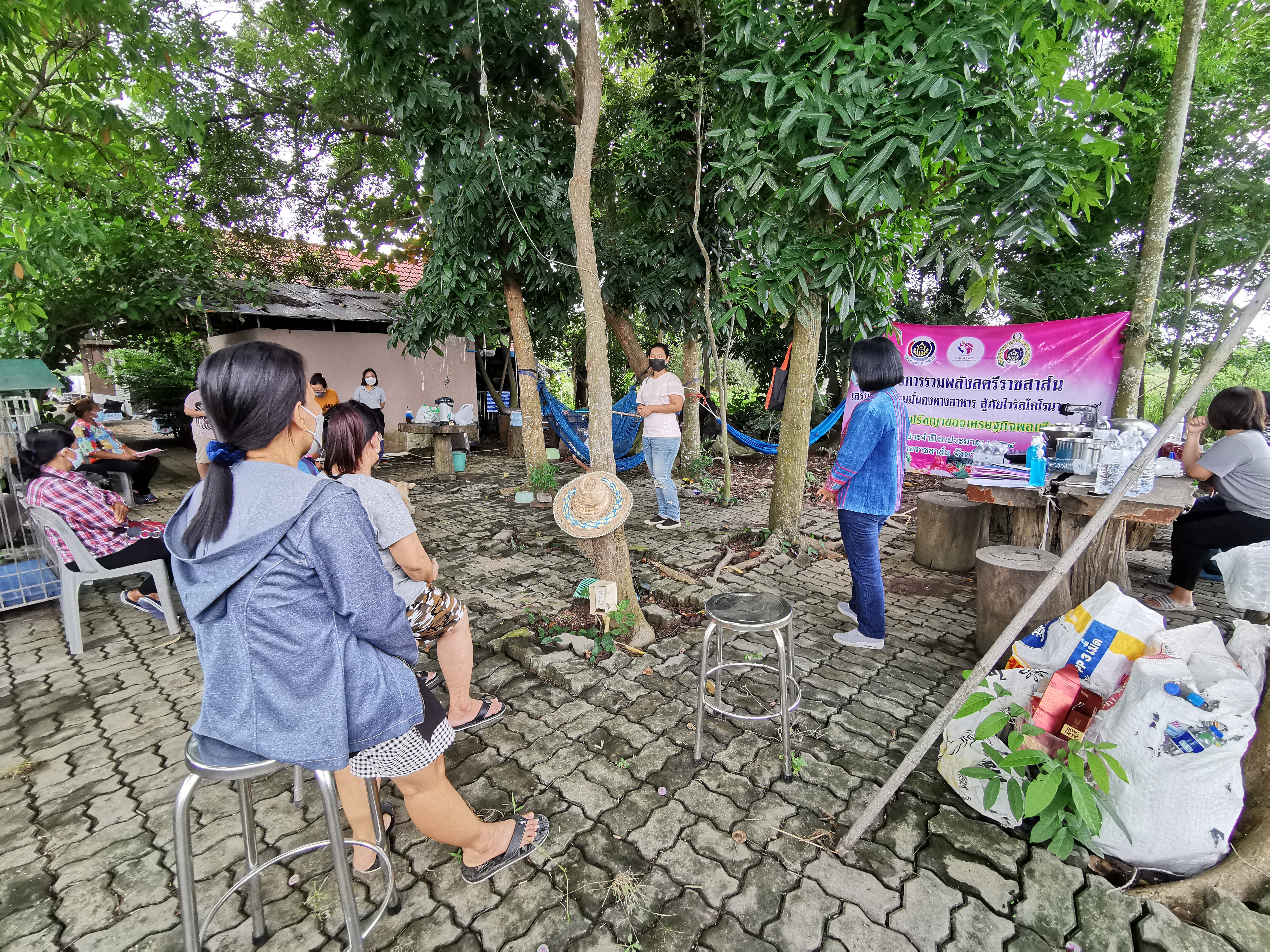 พัฒนาชุมชนจังหวัดฉะเชิงเทรา สนับสนุนการดำเนินโครงการรวมพลังสตรีราชสาส์นเสริมสร้างความมั่นคงทางอาหาร สู้ภัยไวรัสโคโรนา 2019 ระหว่างวันที่ 28 – 29 สิงหาคม 2564