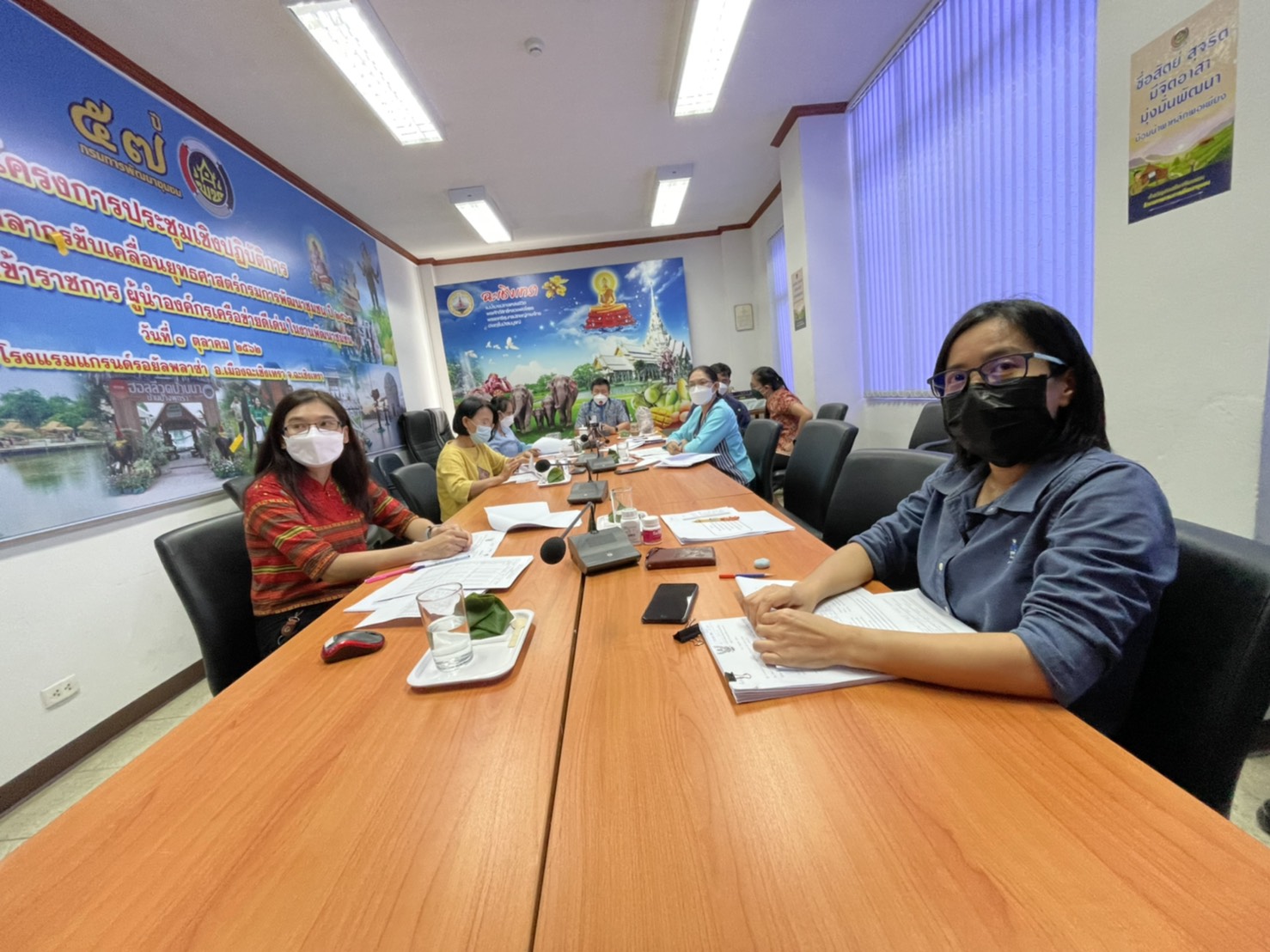 พัฒนาชุมชนจังหวัดฉะเชิงเทรา ประชุมติดตามเร่งรัดการใช้จ่ายงบประมาณประจำปีงบประมาณ พ.ศ. 2564  ผ่านระบบ Zoom Cloud Meeting