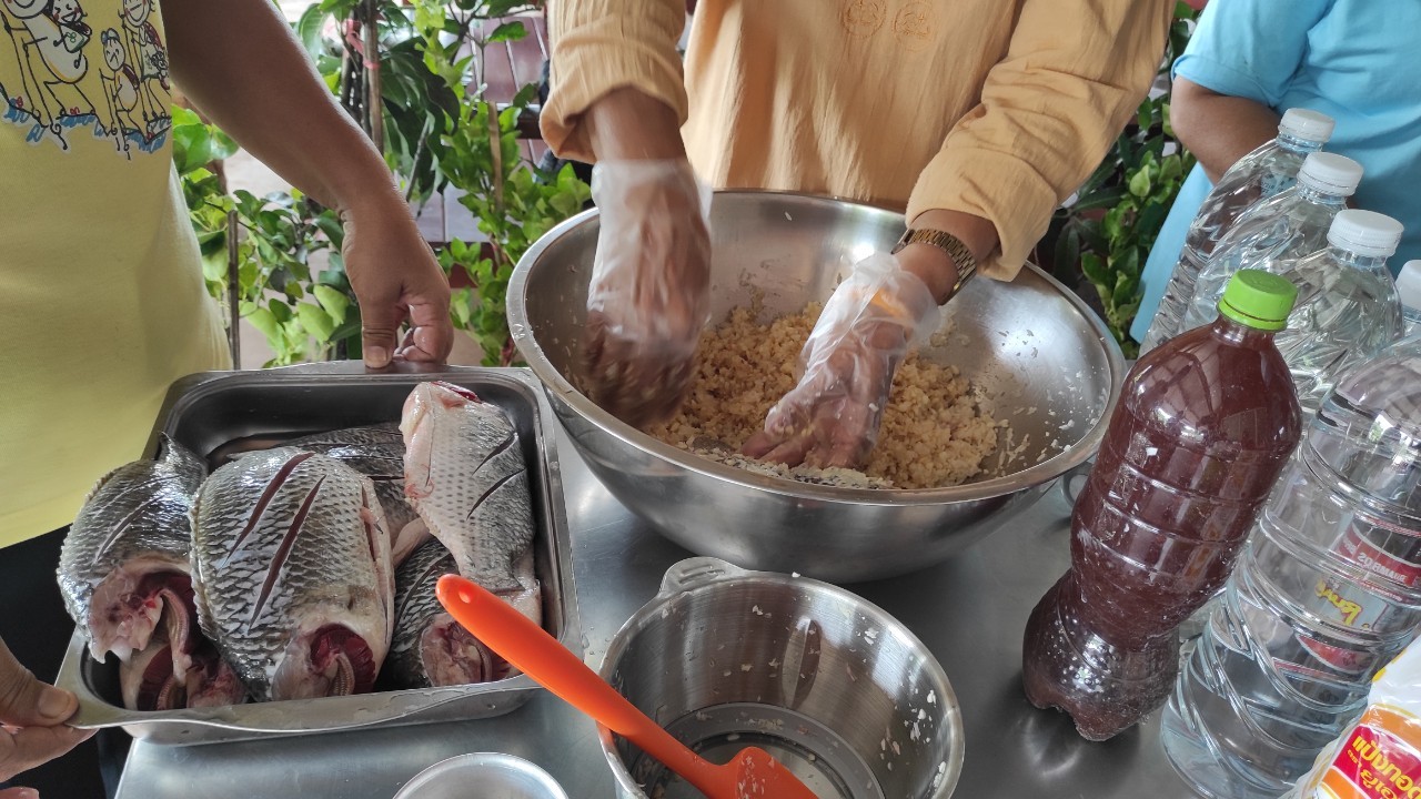 พัฒนาชุมชนจังหวัดฉะเชิงเทรา สนับสนุนการดำเนินโครงการรวมพลังสตรีราชสาส์นเสริมสร้างความมั่นคงทางอาหาร สู้ภัยไวรัสโคโรนา 2019 ระหว่างวันที่ 28 – 29 สิงหาคม 2564