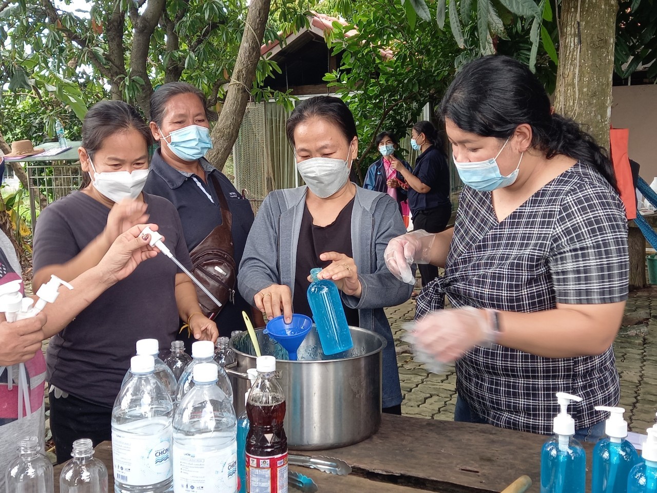 พัฒนาชุมชนจังหวัดฉะเชิงเทรา สนับสนุนการดำเนินโครงการรวมพลังสตรีราชสาส์นเสริมสร้างความมั่นคงทางอาหาร สู้ภัยไวรัสโคโรนา 2019 ระหว่างวันที่ 28 – 29 สิงหาคม 2564
