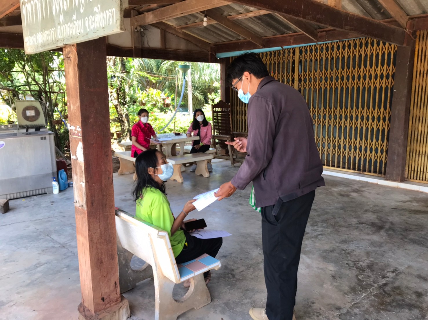 พัฒนาชุมชนจังหวัดฉะเชิงเทรา ติดตามหนี้กองทุนพัฒนาบทบาทสตรี