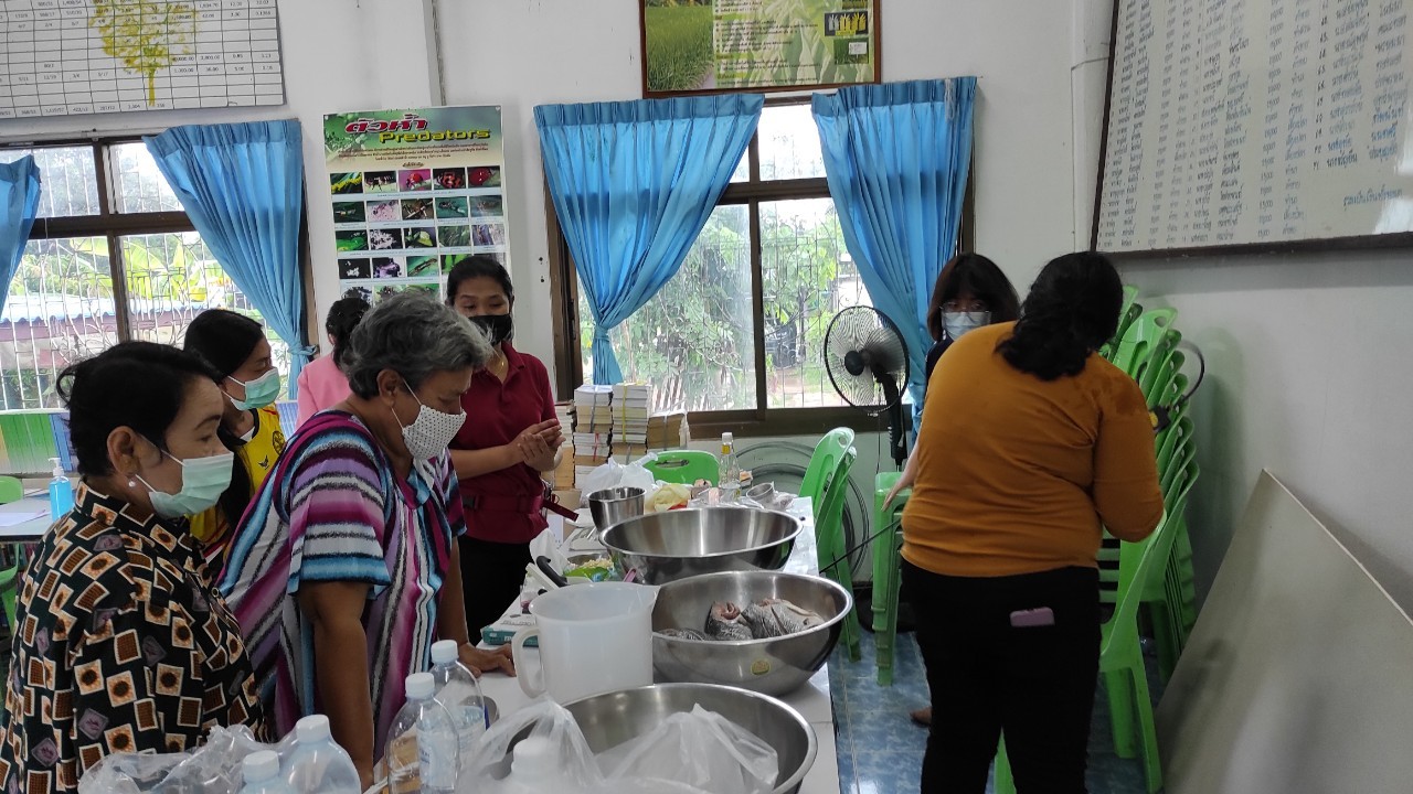 พัฒนาชุมชนจังหวัดฉะเชิงเทรา สนับสนุนการดำเนินโครงการรวมพลังสตรีราชสาส์นเสริมสร้างความมั่นคงทางอาหาร สู้ภัยไวรัสโคโรนา 2019 ระหว่างวันที่ 28 – 29 สิงหาคม 2564