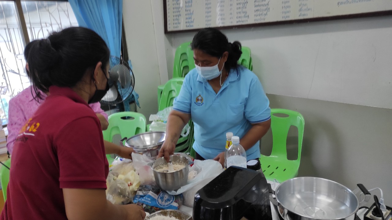 พัฒนาชุมชนจังหวัดฉะเชิงเทรา สนับสนุนการดำเนินโครงการรวมพลังสตรีราชสาส์นเสริมสร้างความมั่นคงทางอาหาร สู้ภัยไวรัสโคโรนา 2019 ระหว่างวันที่ 28 – 29 สิงหาคม 2564
