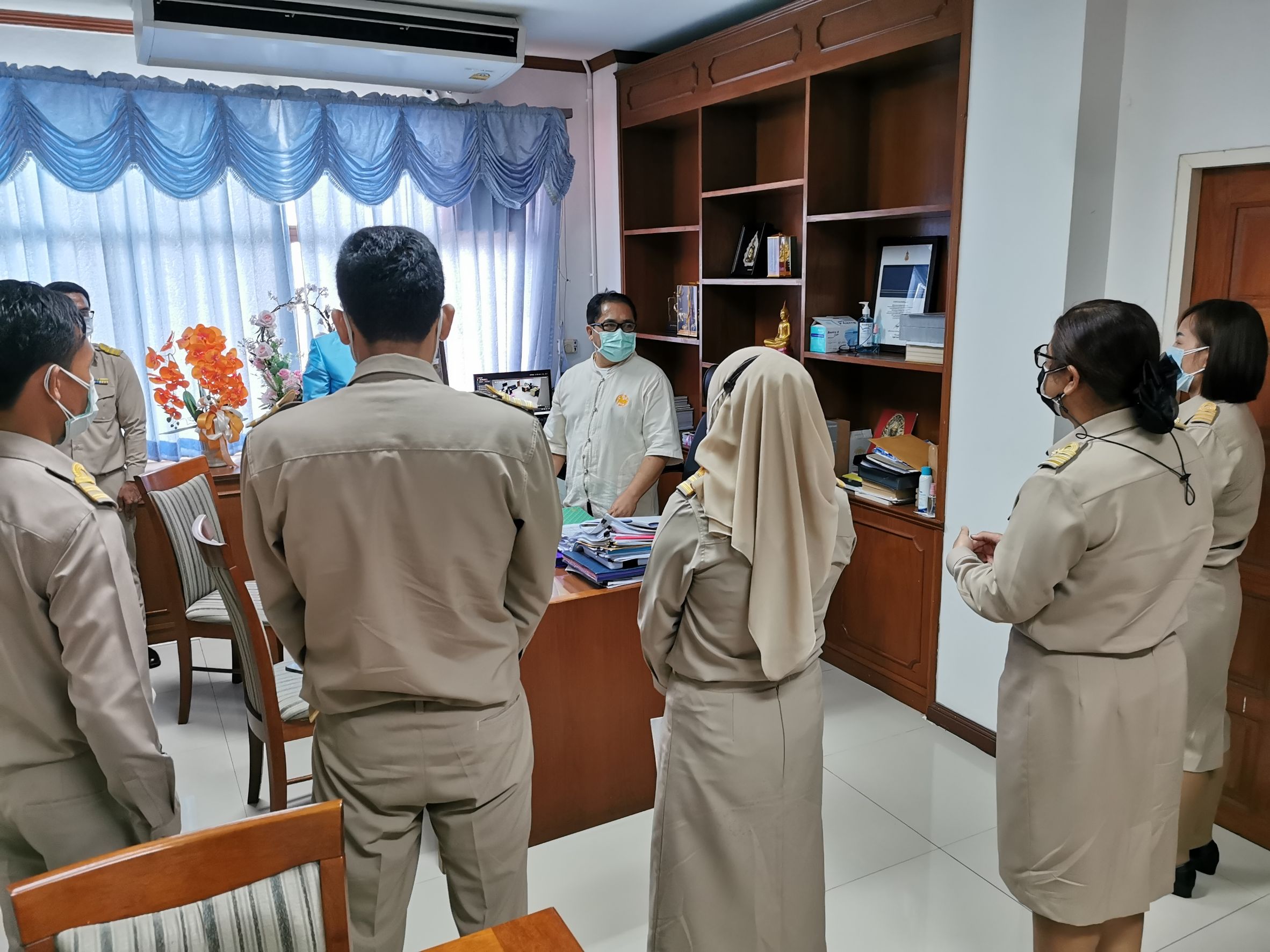 พัฒนาชุมชนจังหวัดฉะเชิงเทรา รับรายงานตัวข้าราชการพลเรือนสามัญ ตำแหน่งนักวิชาการพัฒนาชุมชนปฏิบัติการ ทดลองปฏิบัติหน้าที่ราชการ ในตำแหน่งที่ได้รับบรรจุ แต่งตั้ง และข้าราชการที่ย้ายมาดำรงตำแหน่ง