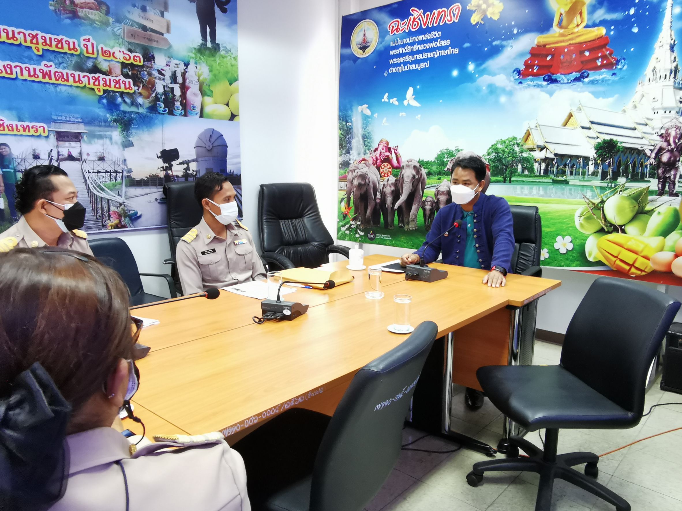 พัฒนาชุมชนจังหวัดฉะเชิงเทรา รับรายงานตัวข้าราชการพลเรือนสามัญ ตำแหน่งนักวิชาการพัฒนาชุมชนปฏิบัติการ ทดลองปฏิบัติหน้าที่ราชการ ในตำแหน่งที่ได้รับบรรจุ แต่งตั้ง และข้าราชการที่ย้ายมาดำรงตำแหน่ง