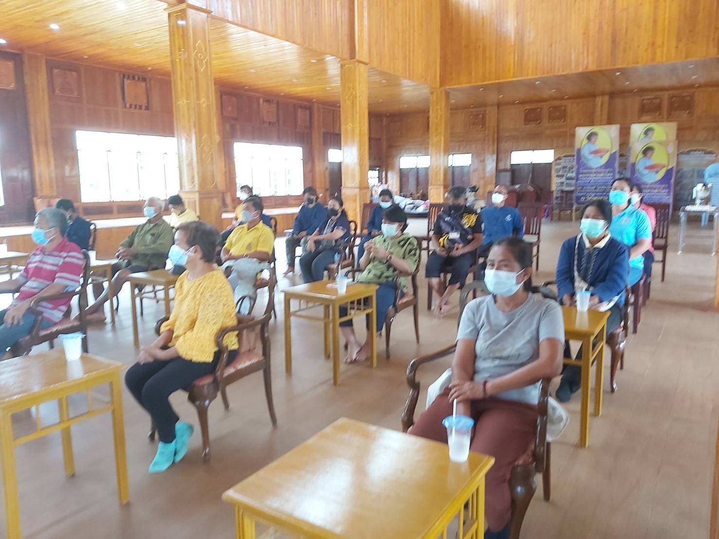 พช. แปดริ้วรวมใจ ร่วมปลูกสมุนไพรต้านภัยโควิด – 19