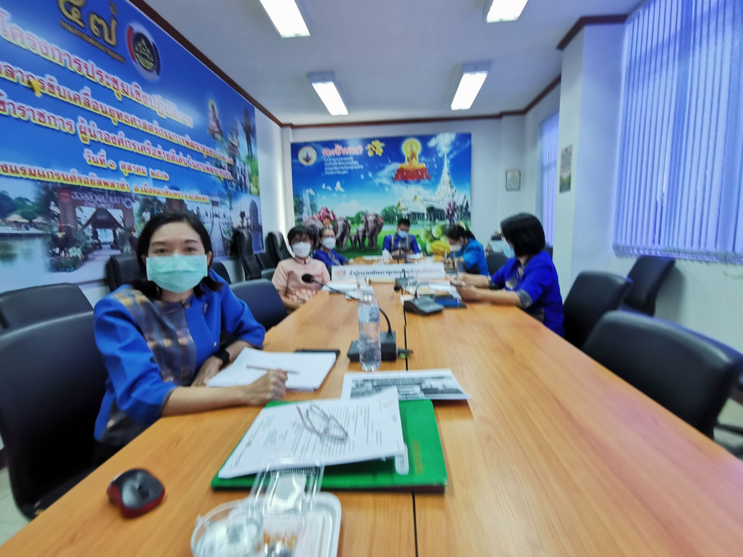 พัฒนาชุมชนจังหวัดฉะเชิงเทรา ร่วมประชุมเชิงปฏิบัติการตรวจติดตามผลการดำเนินงานของหน่วยรับตรวจรายไตรมาส ครั้งที่ 4/2564 เขตตรวจราชการที่ 8 กลุ่มจังหวัดภาคตะวันออก 1 (ฉะเชิงเทรา ชลบุรี ระยอง) และเขตตรวจราชการที่ 17 กลุ่มจังหวัดภาคเหนือตอนล่าง 1 (ตาก พิษณุโลก เพชรบูรณ์ สุโขทัย อุตรดิตถ์) ผ่านระบบ Zoom Cloud Meetings