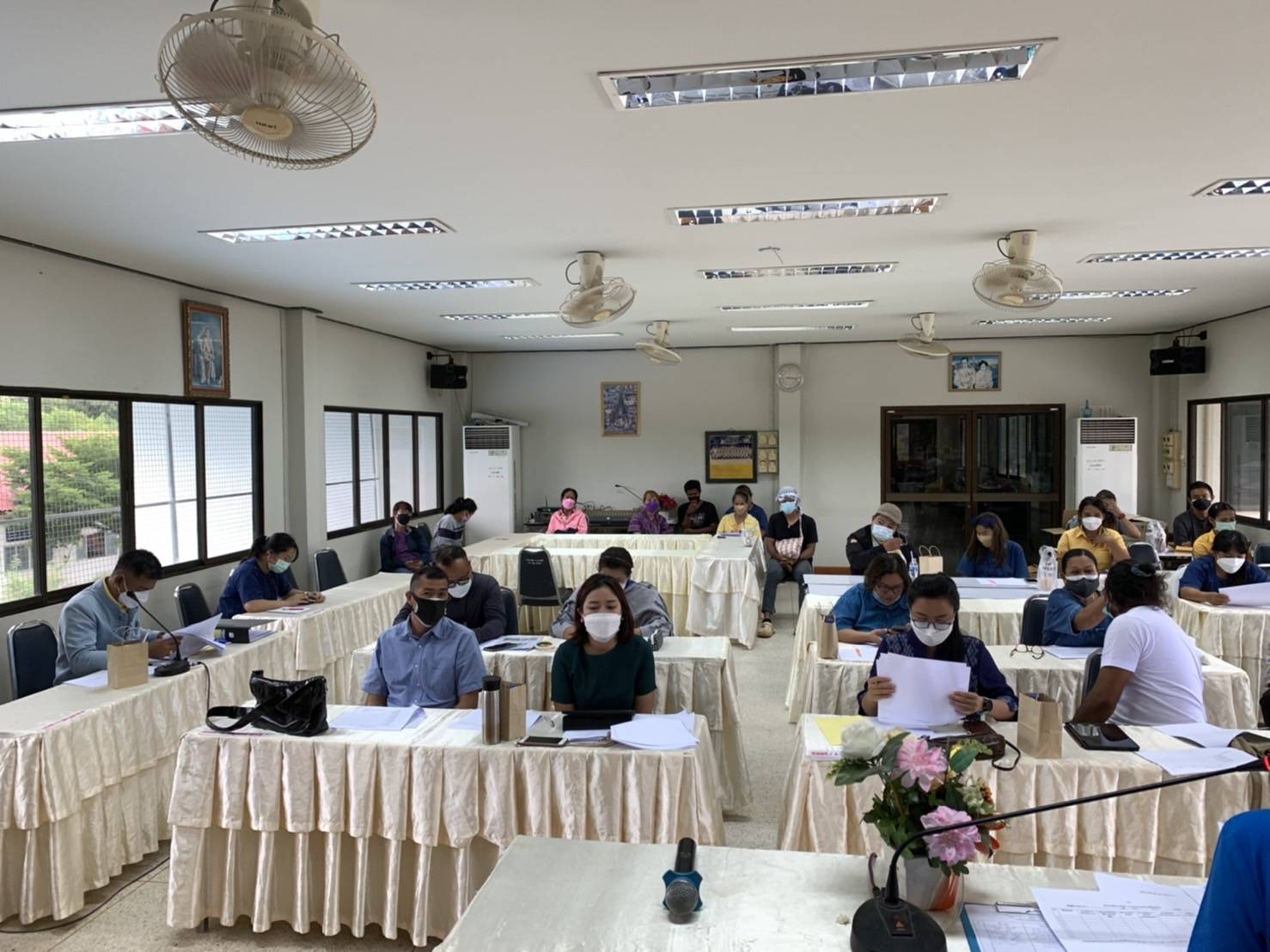 ?พช.ฉะเชิงเทรา ร่วมกับ 7 ภาคีเครือข่าย ระดับตำบลขับเคลื่อนโครงการพัฒนาพื้นที่ต้นแบบการพัฒนาคุณภาพชีวิตตามหลักทฤษฎีใหม่ ประยุกต์สู่ “โคก หนอง นา โมเดล” ?