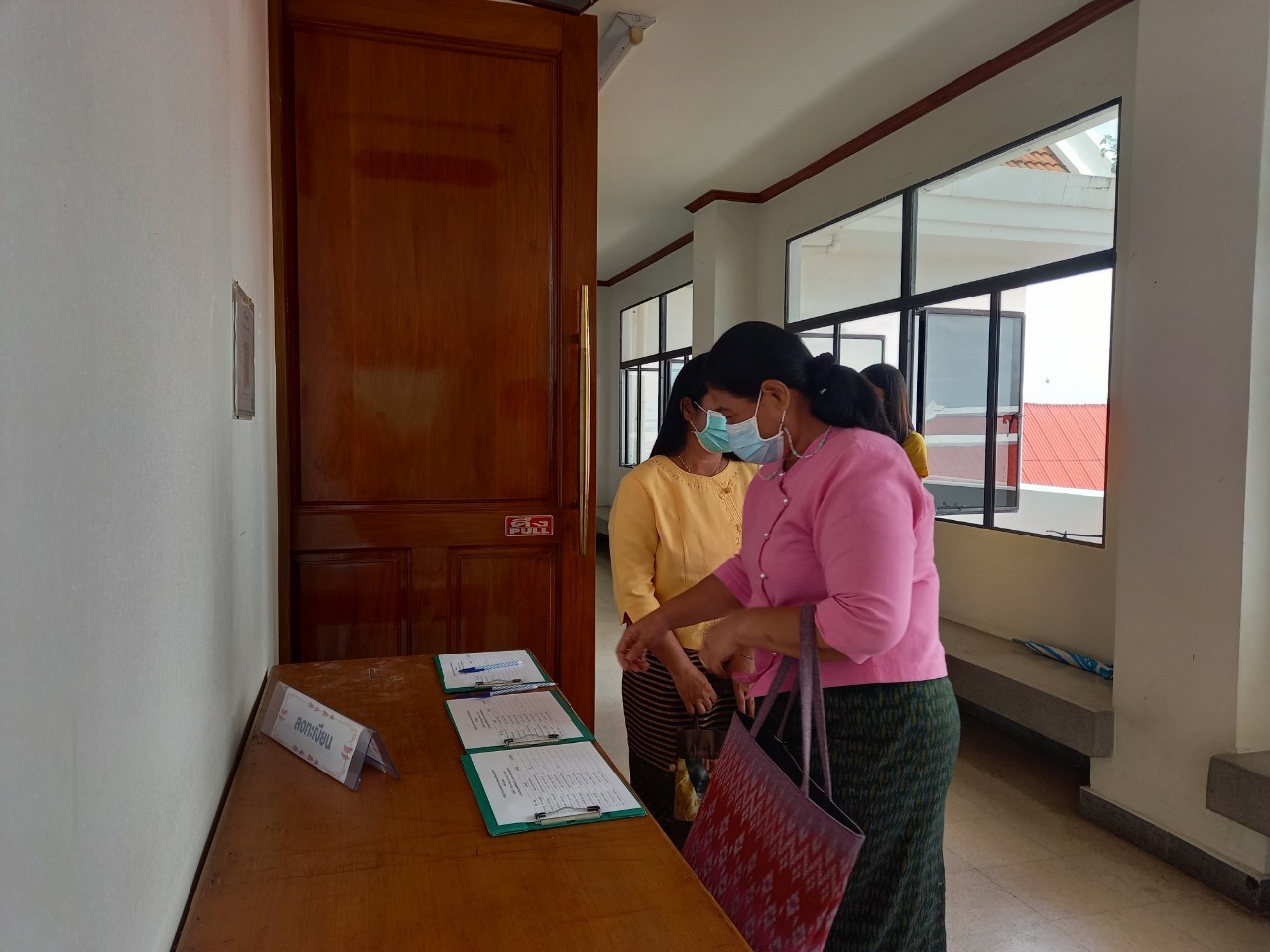 พัฒนาชุมชนจังหวัดฉะเชิงเทรา จัดประชุมผู้แทน กพสอ. เพื่อสรรหาสตรีที่ทำประโยชน์ในด้านการพัฒนาสตรี