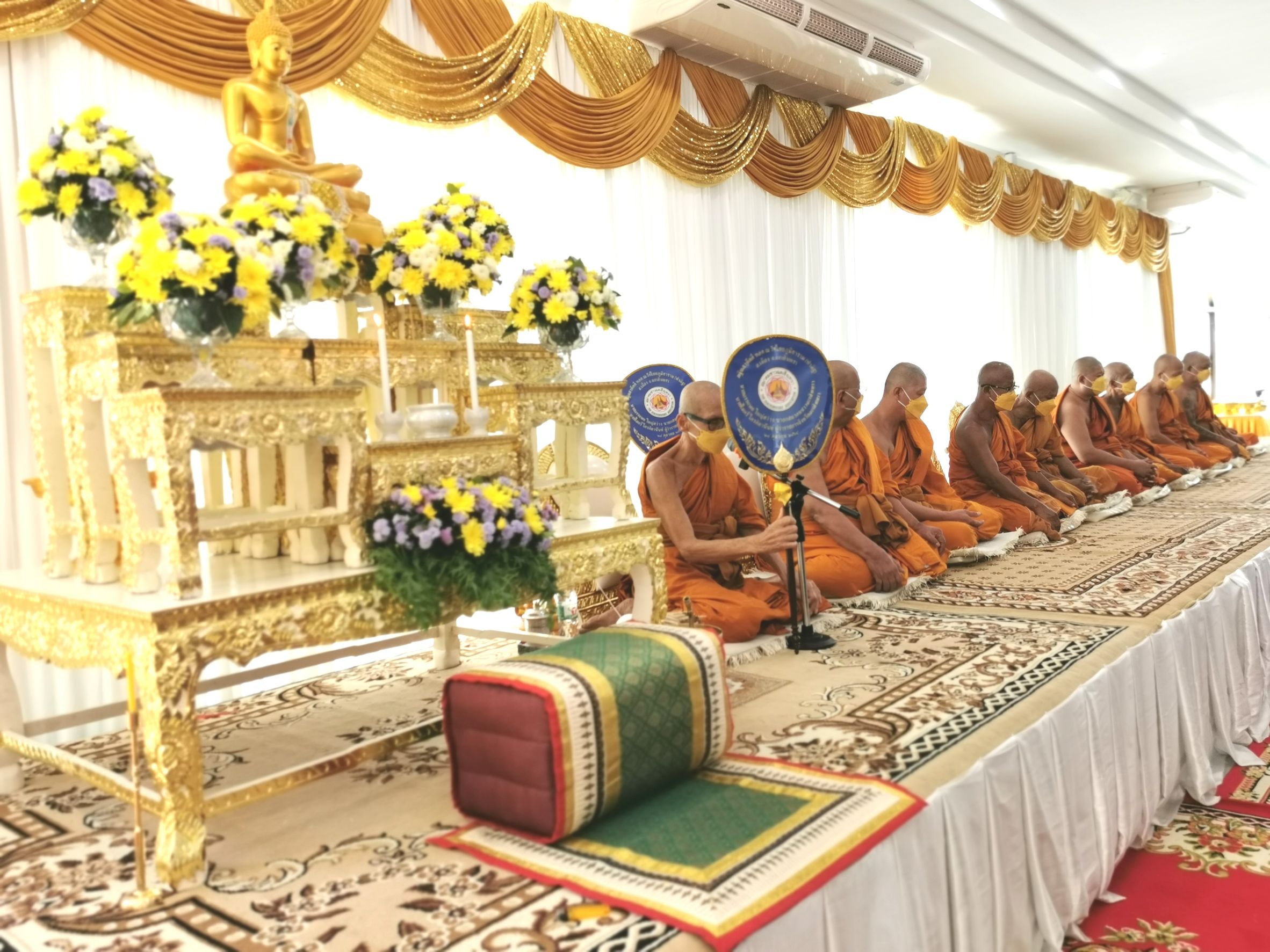 ผู้ว่าราชการจังหวัดฉะเชิงเทราร่วมถวายองค์ผ้ากฐิน ณ วัดไชยภูมิธาราม (ท่าอิฐ)