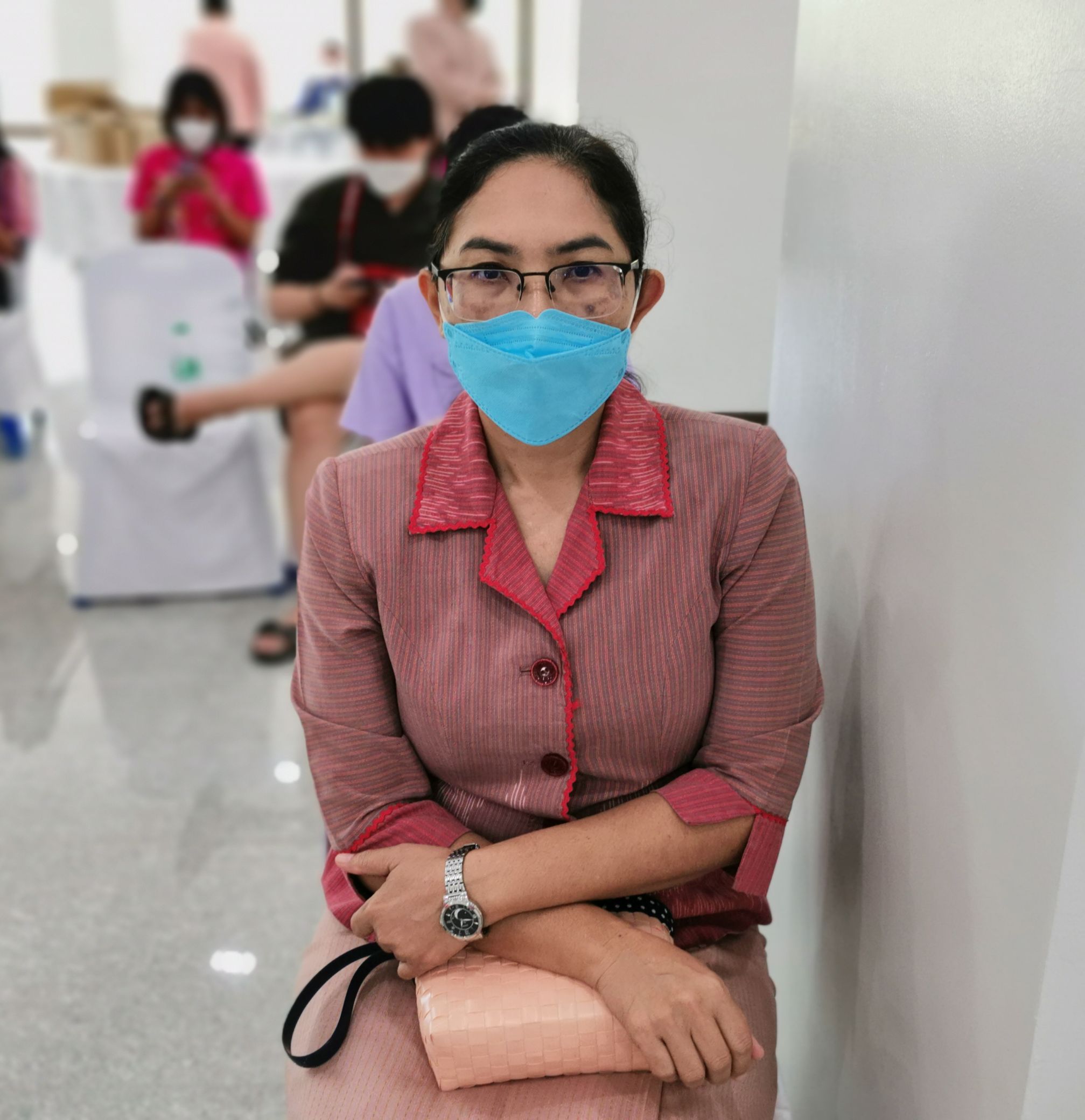 ผู้ว่าราชการจังหวัดฉะเชิงเทราร่วมถวายองค์ผ้ากฐิน ณ วัดไชยภูมิธาราม (ท่าอิฐ)