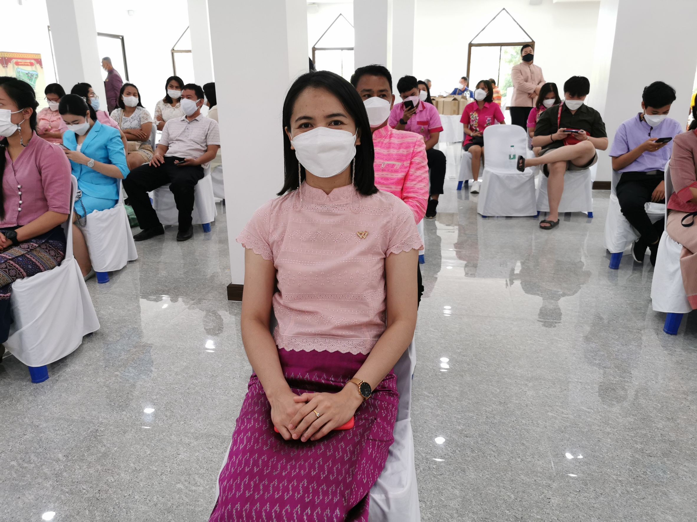 ผู้ว่าราชการจังหวัดฉะเชิงเทราร่วมถวายองค์ผ้ากฐิน ณ วัดไชยภูมิธาราม (ท่าอิฐ)