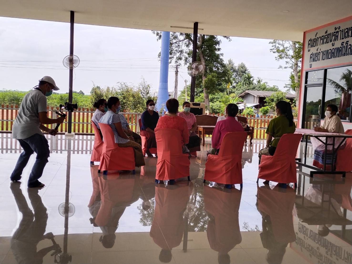 พัฒนาชุมชนจังหวัดฉะเชิงเทรา ?ถ่ายทำวิดีทัศน์โครงการ 9 ; 10 ปฏิบัติบูชา “สืบสาน รักษา ต่อยอด” เพื่อพัฒนาชุมชน ?