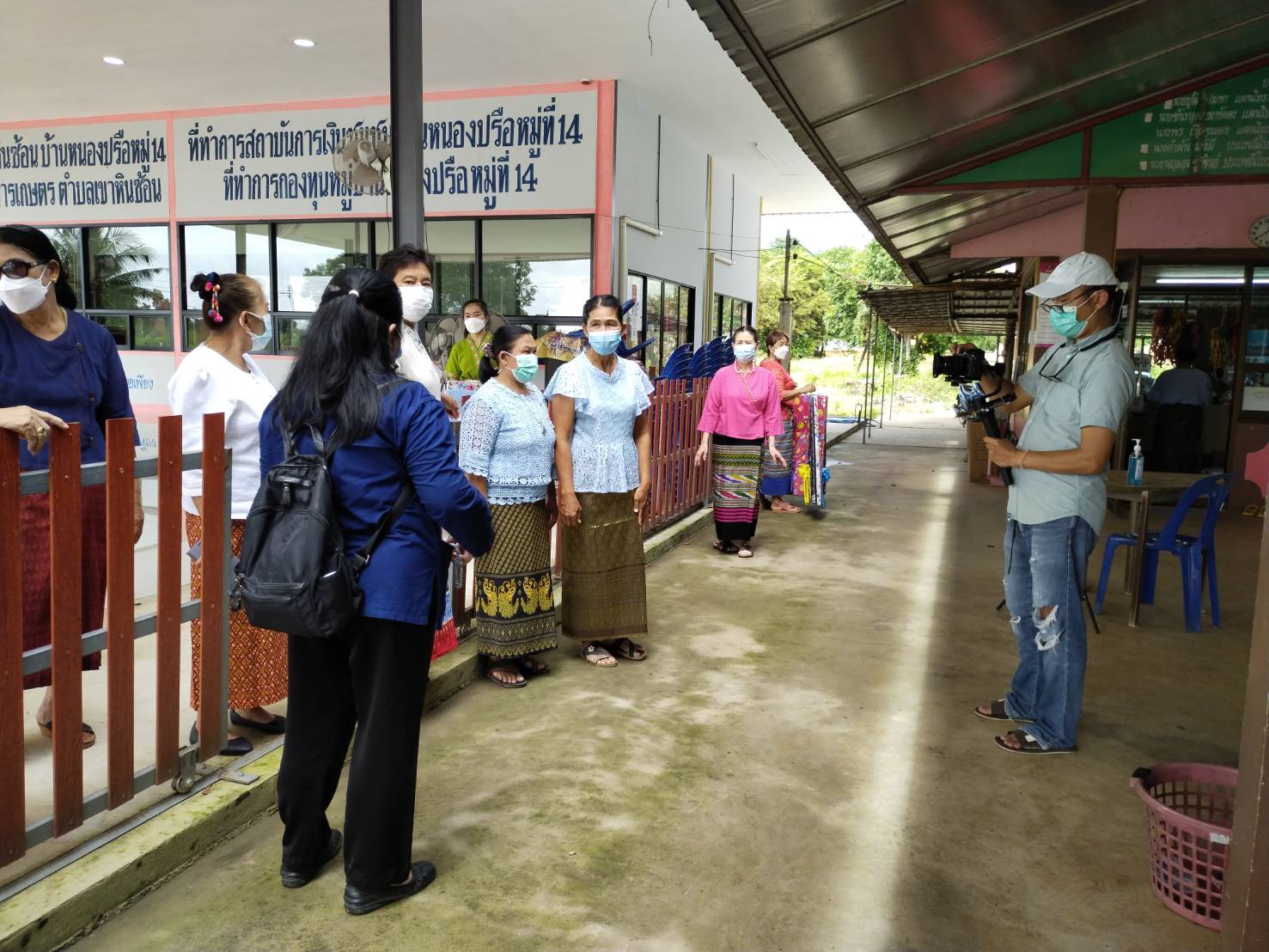 พัฒนาชุมชนจังหวัดฉะเชิงเทรา ?ถ่ายทำวิดีทัศน์โครงการ 9 ; 10 ปฏิบัติบูชา “สืบสาน รักษา ต่อยอด” เพื่อพัฒนาชุมชน ?